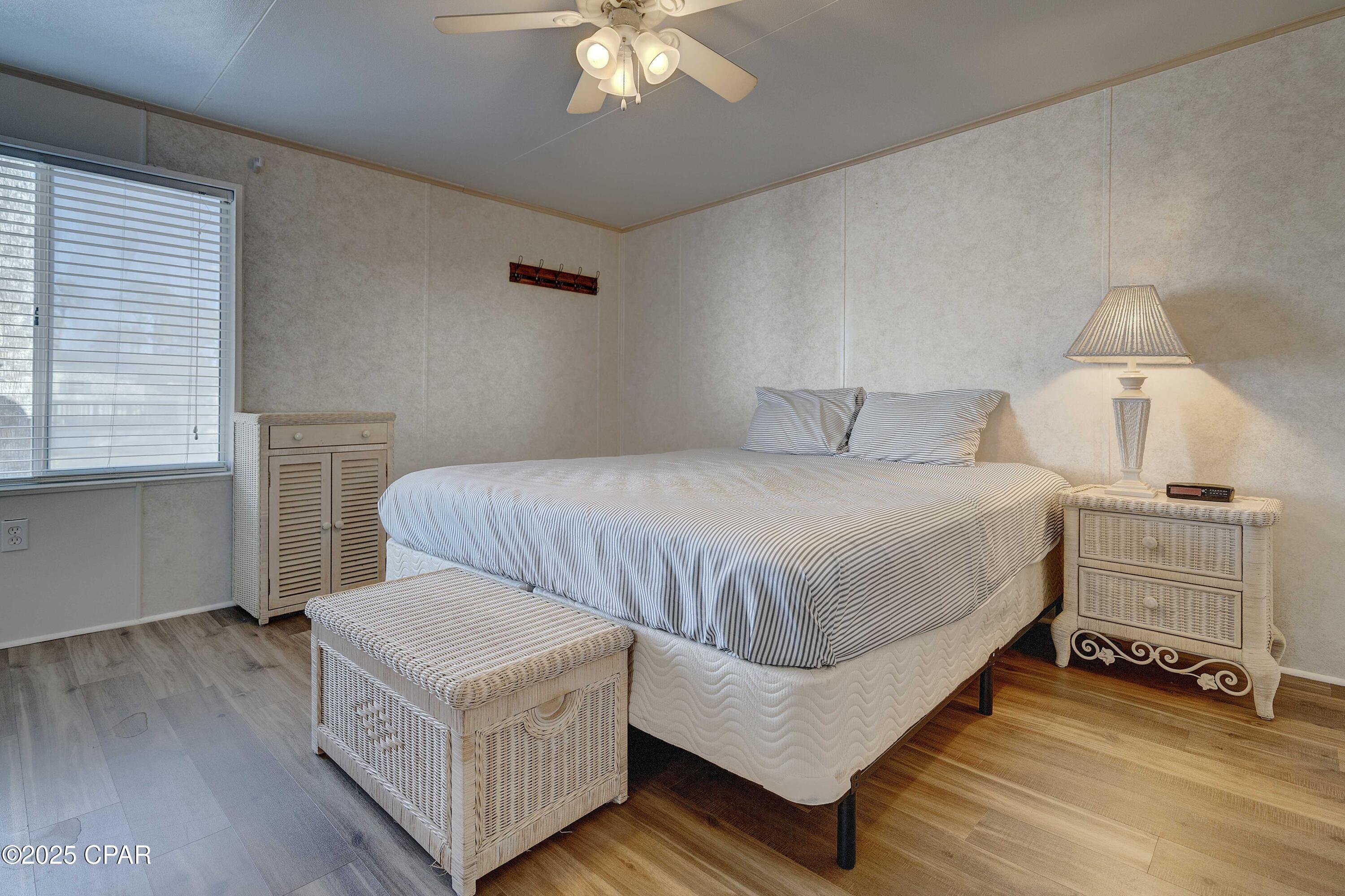 Image 26 For 1219 Thomas Drive 158