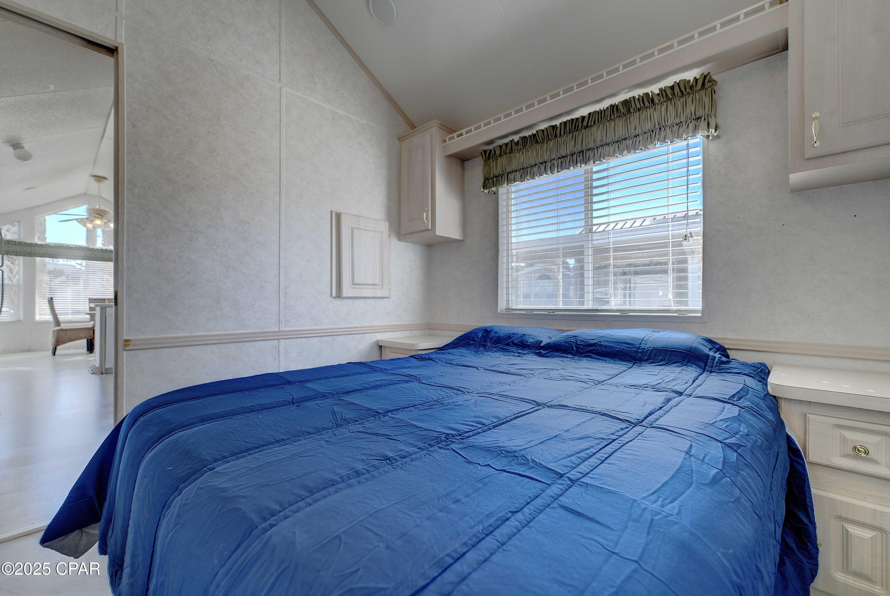 Image 33 For 1219 Thomas Drive 158