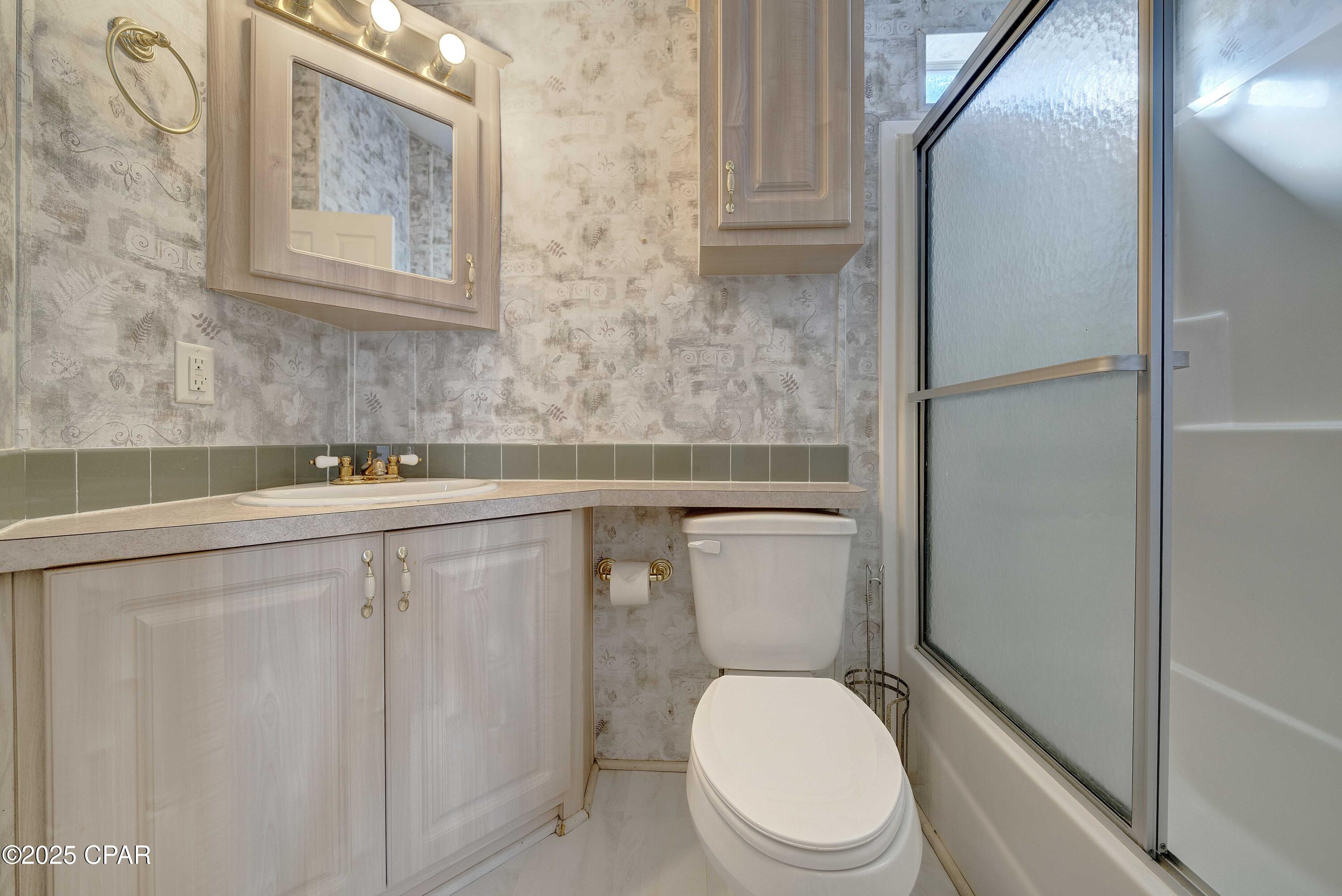 Image 37 For 1219 Thomas Drive 158