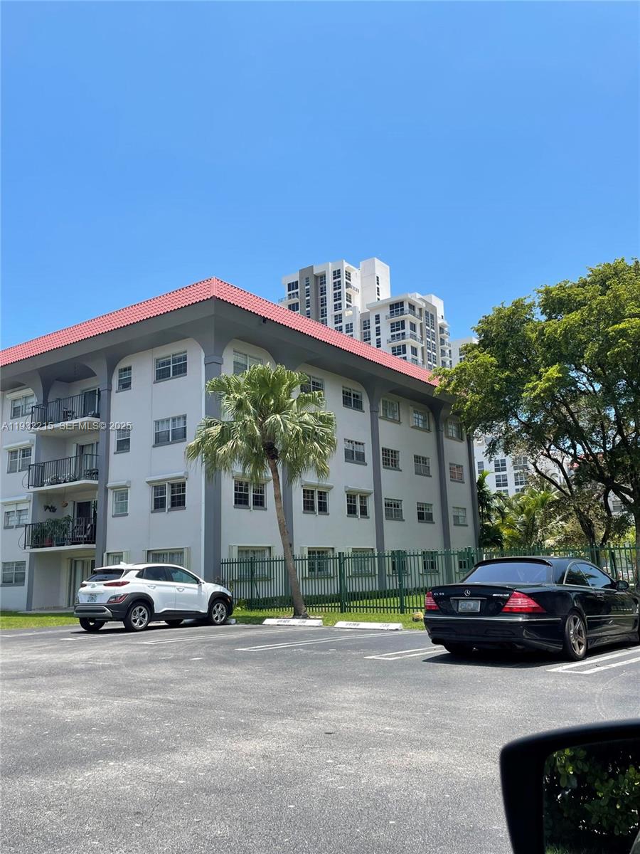 Granda Dadeland Condo