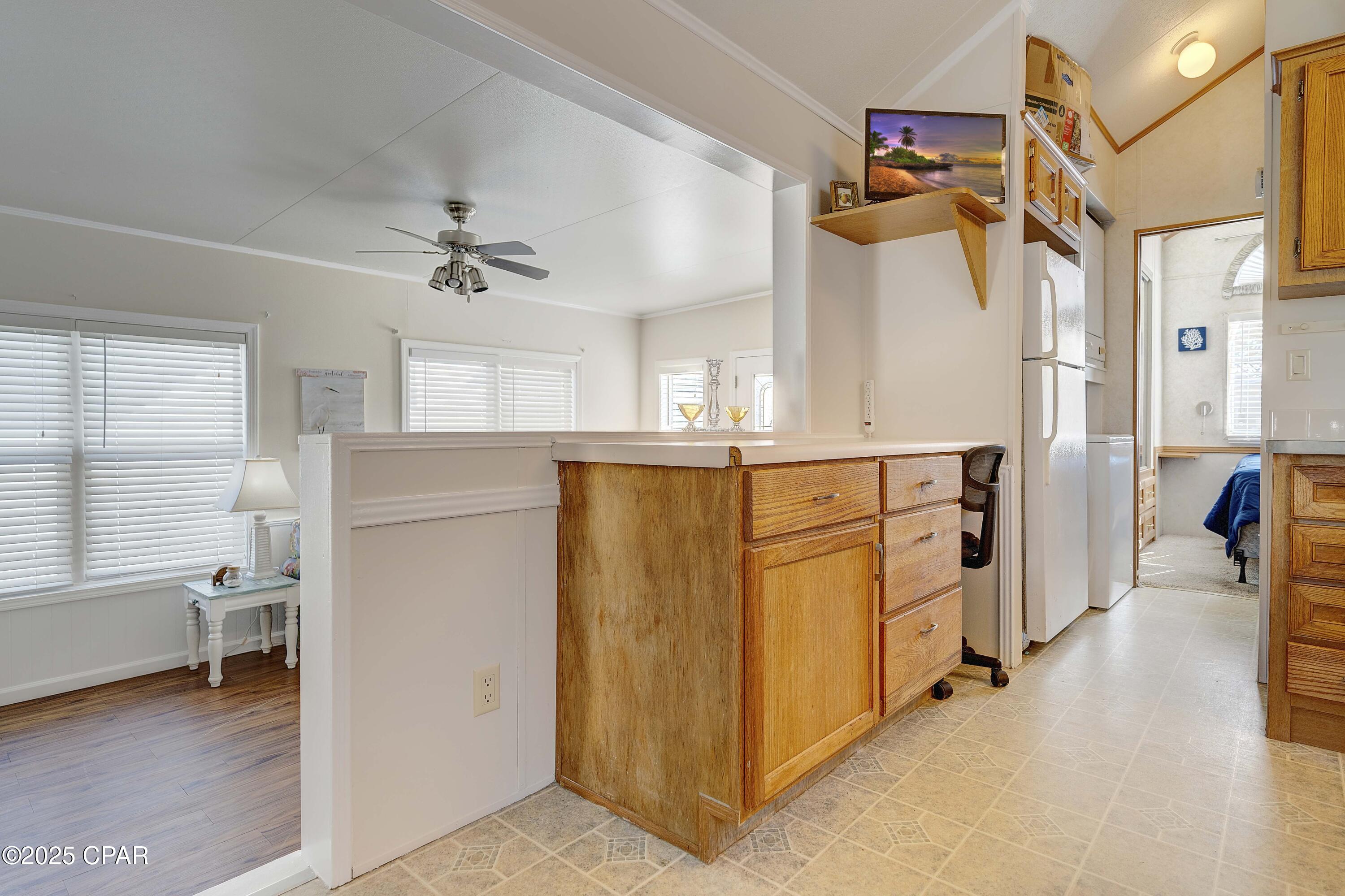 Image 18 For 1219 Thomas Drive 234