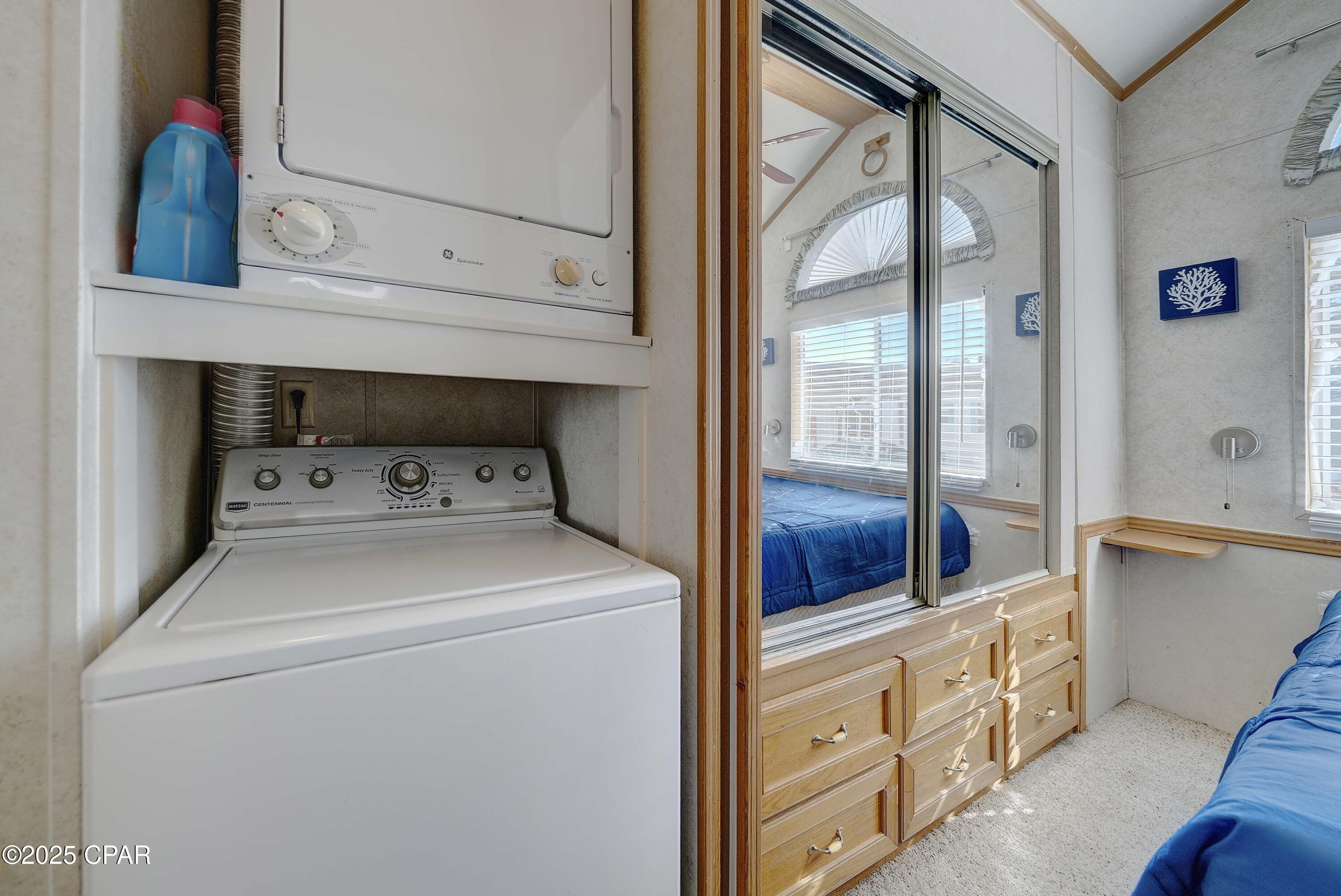 Image 32 For 1219 Thomas Drive 234