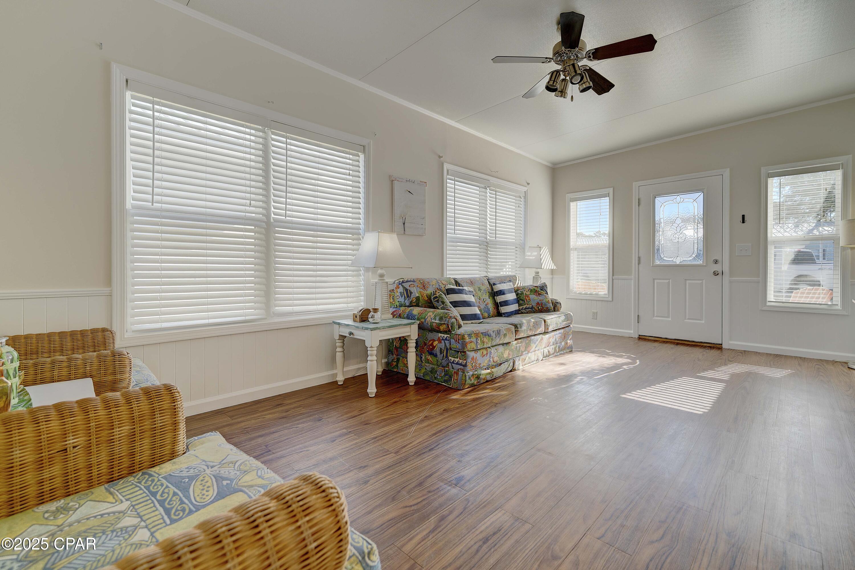 Image 9 For 1219 Thomas Drive 234