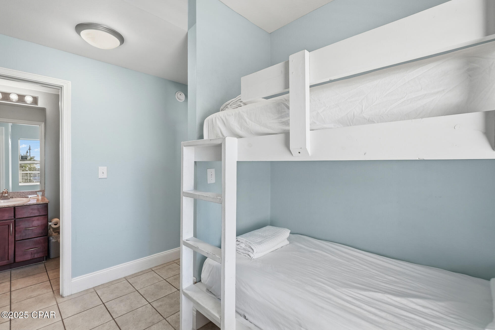 Image 3 For 9860 Thomas Drive 127