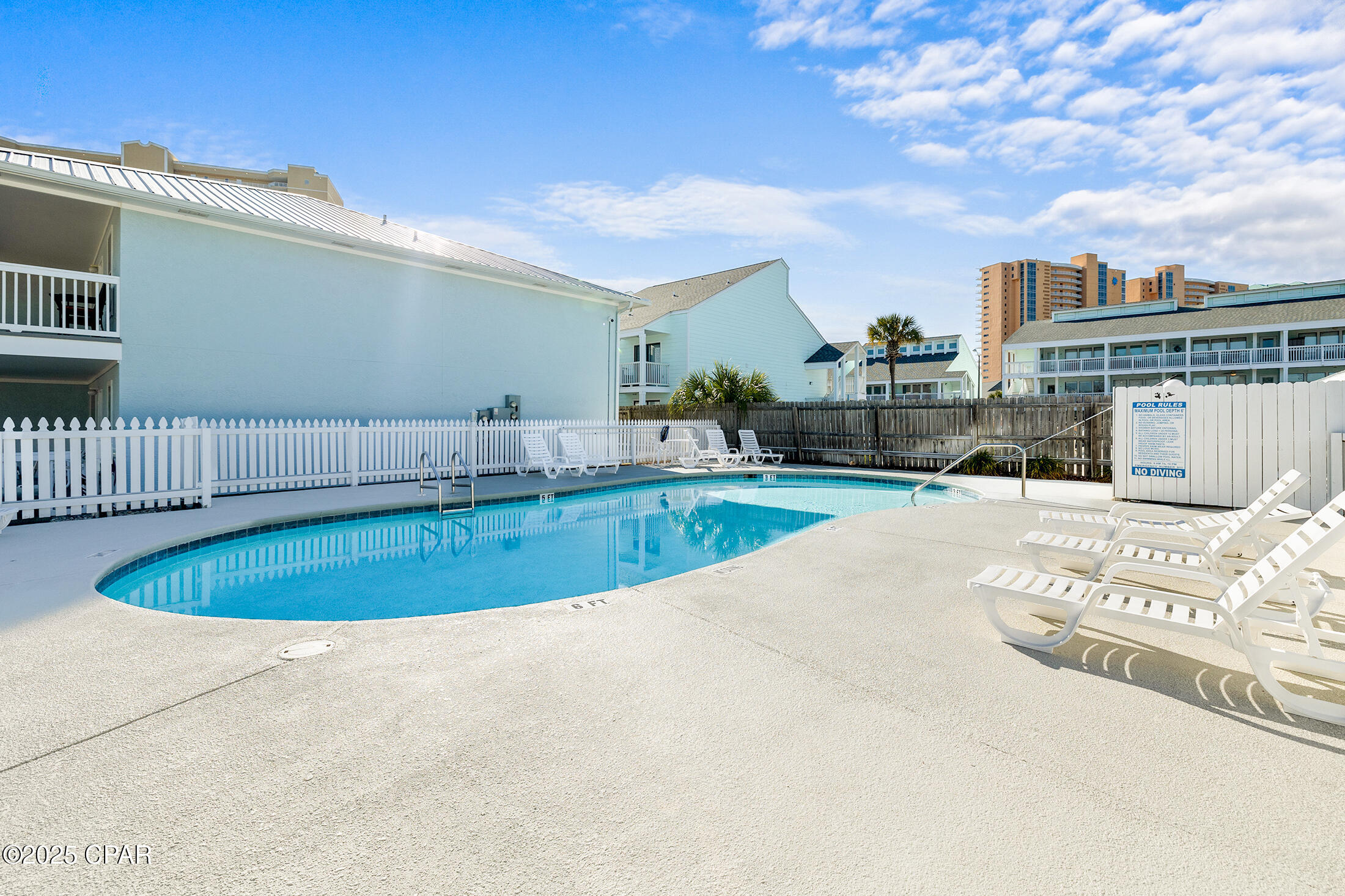 Image 16 For 17642 Front Beach Road E3