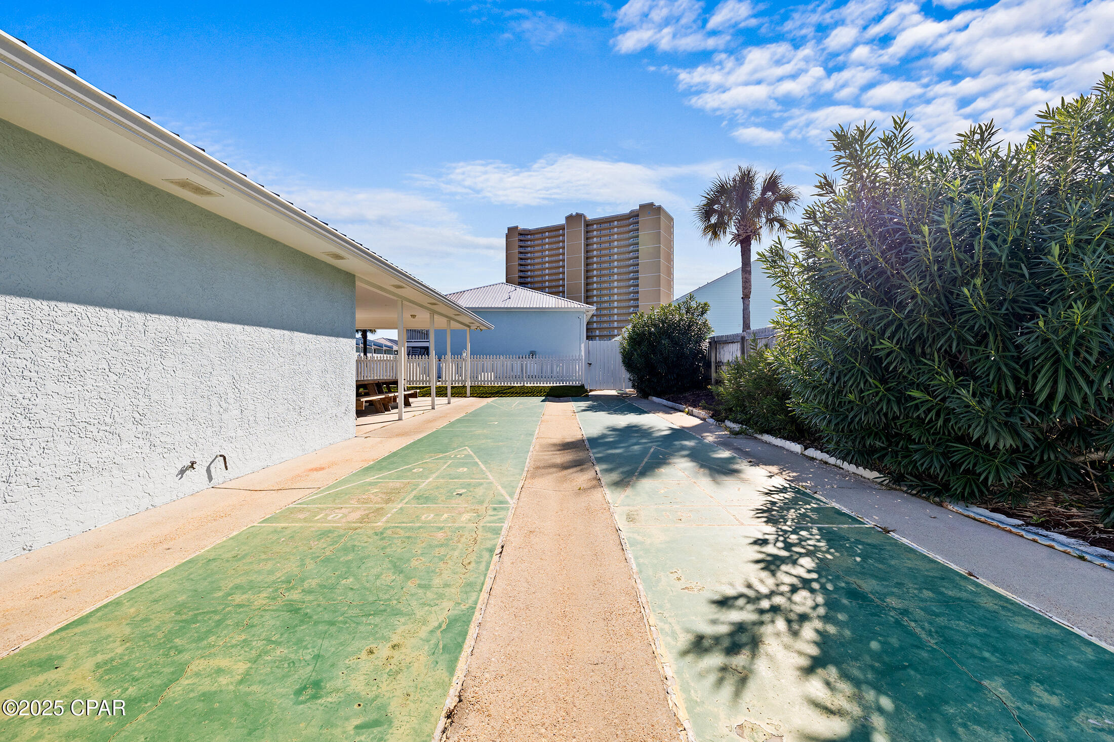 Image 17 For 17642 Front Beach Road E3