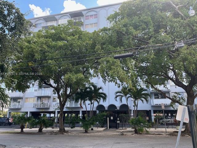 Three Horizons North Cond