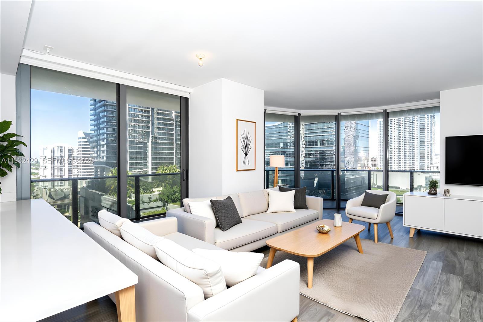 Apartamento para Alugar em Miami, FL