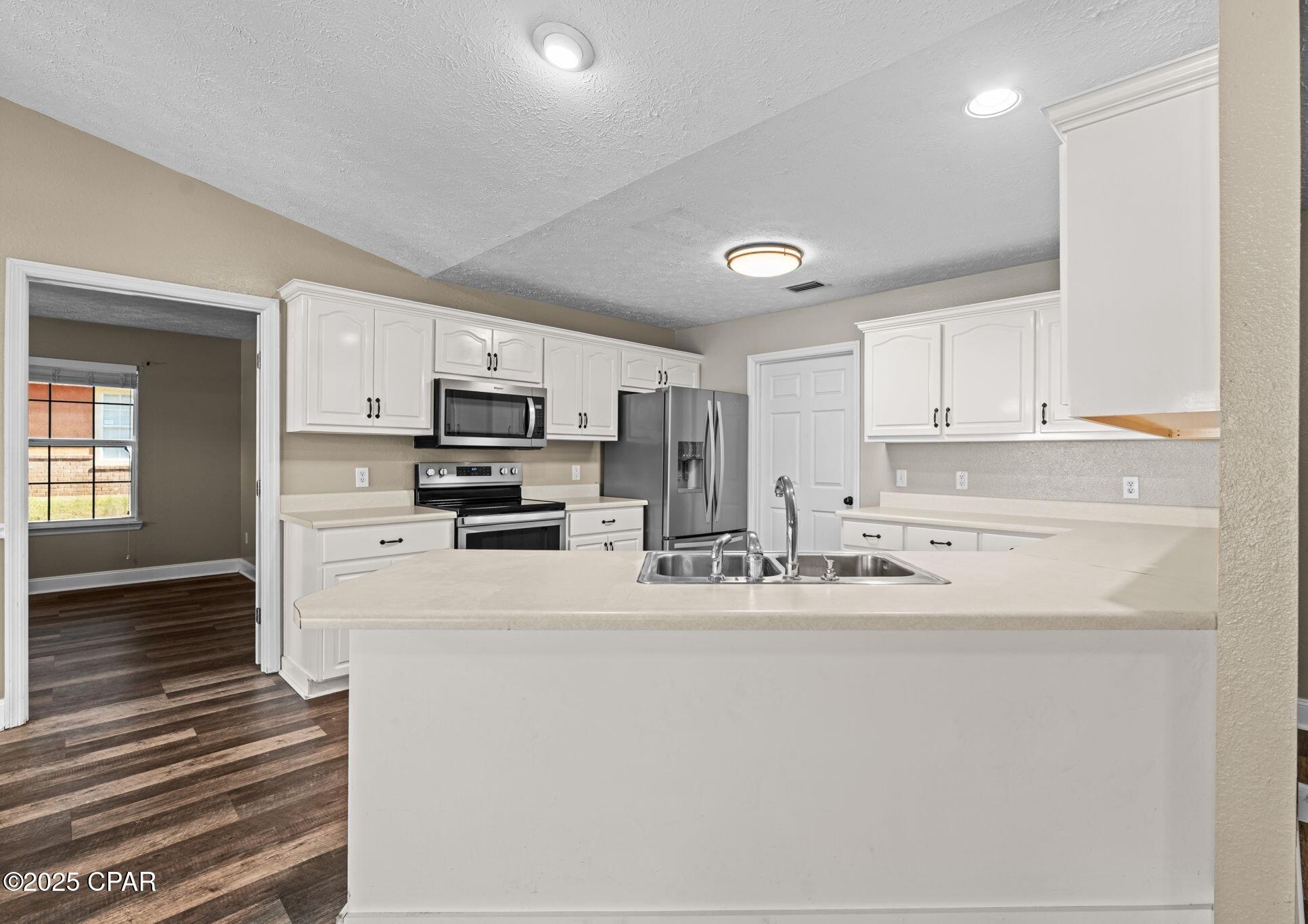 Image 9 For 551 Blue Heron Drive