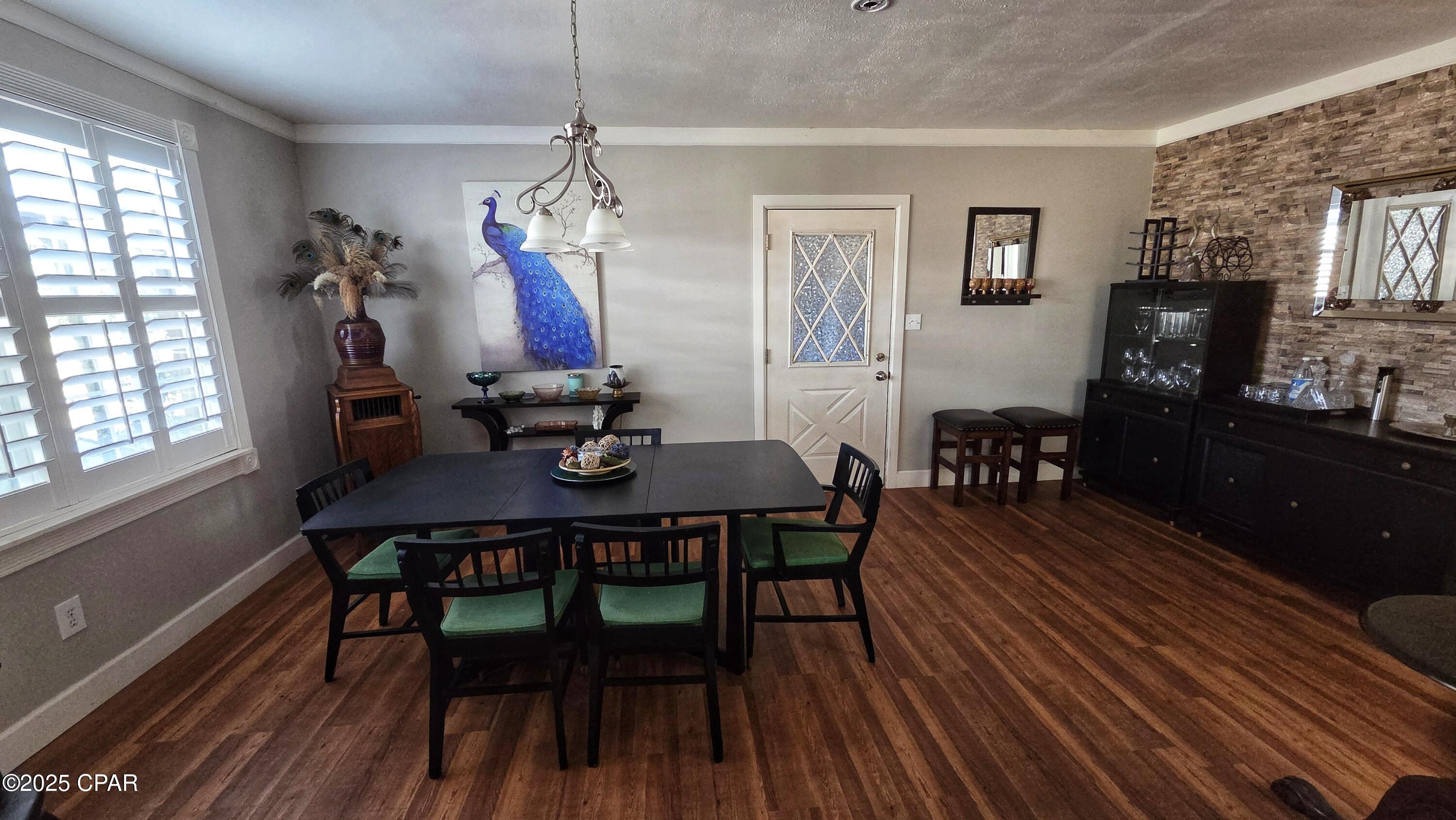 Image 11 For 1556 Cherry Street