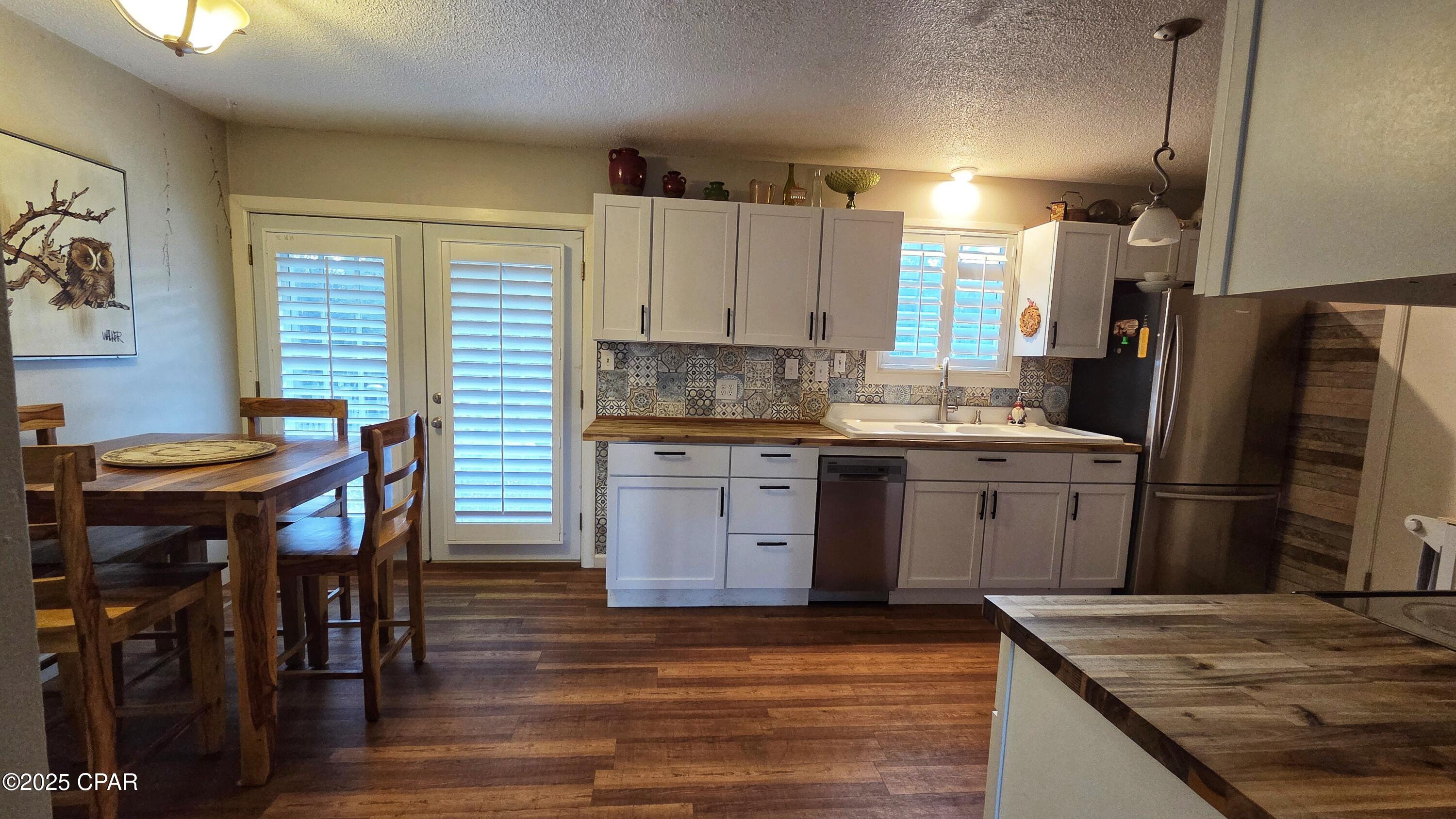 Image 14 For 1556 Cherry Street