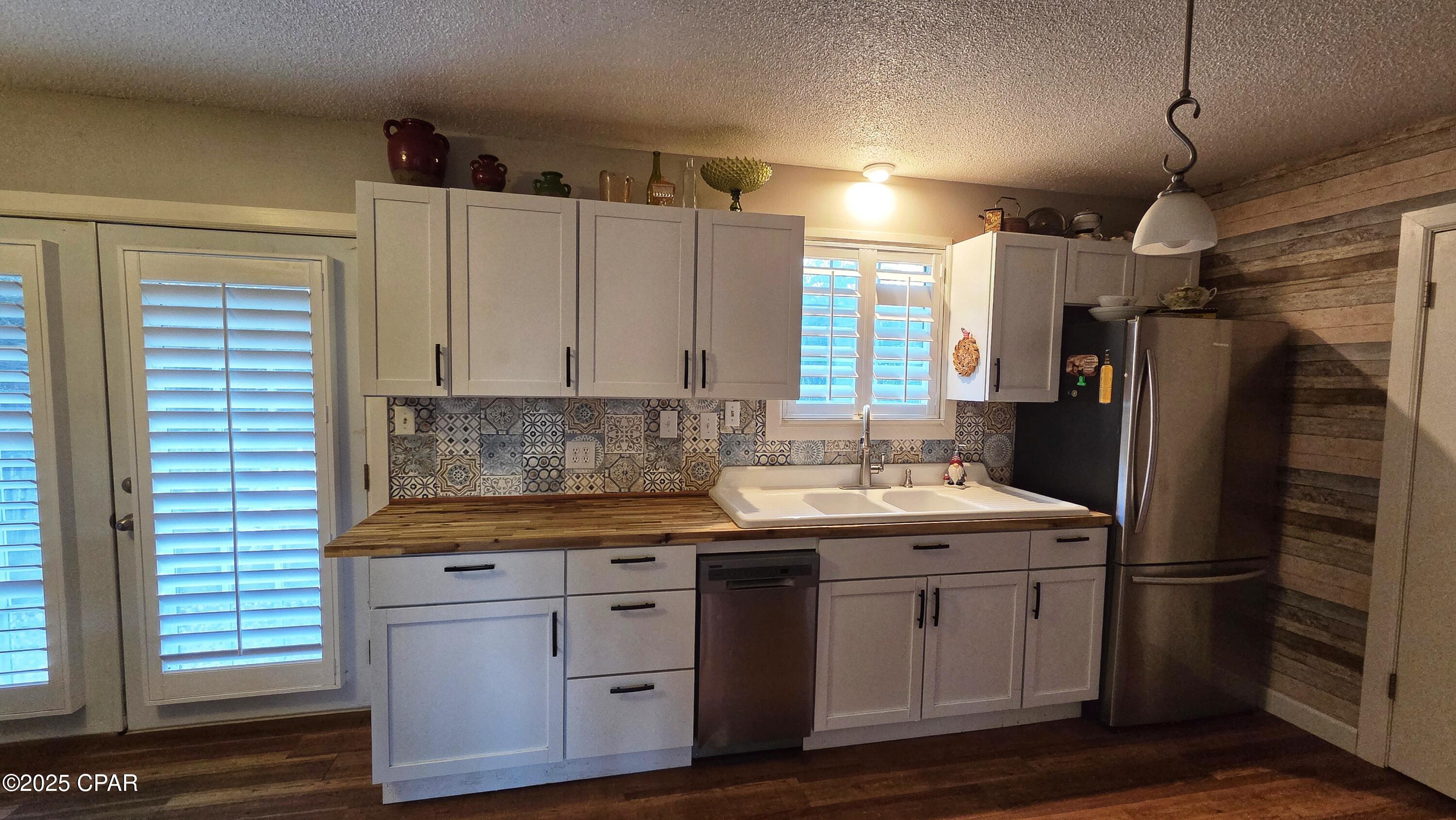 Image 16 For 1556 Cherry Street