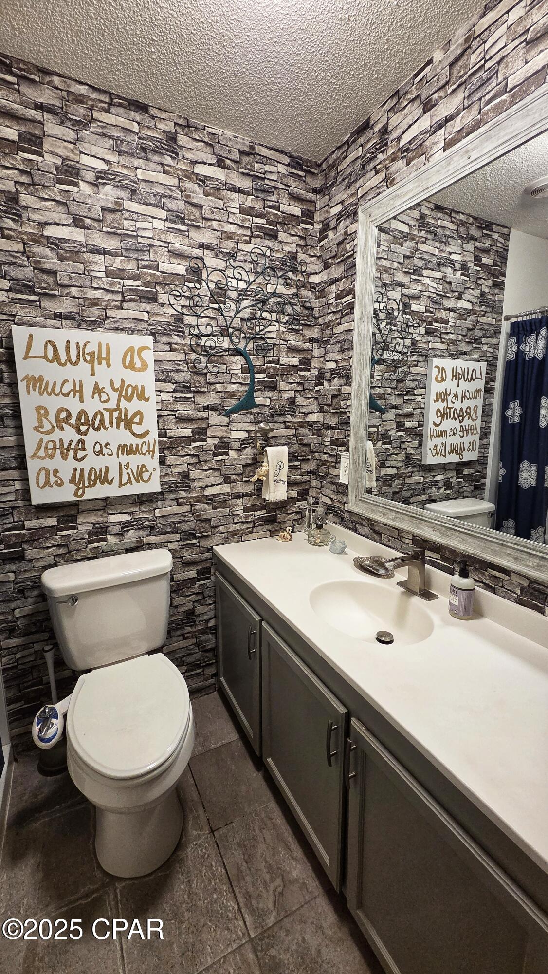 Image 20 For 1556 Cherry Street