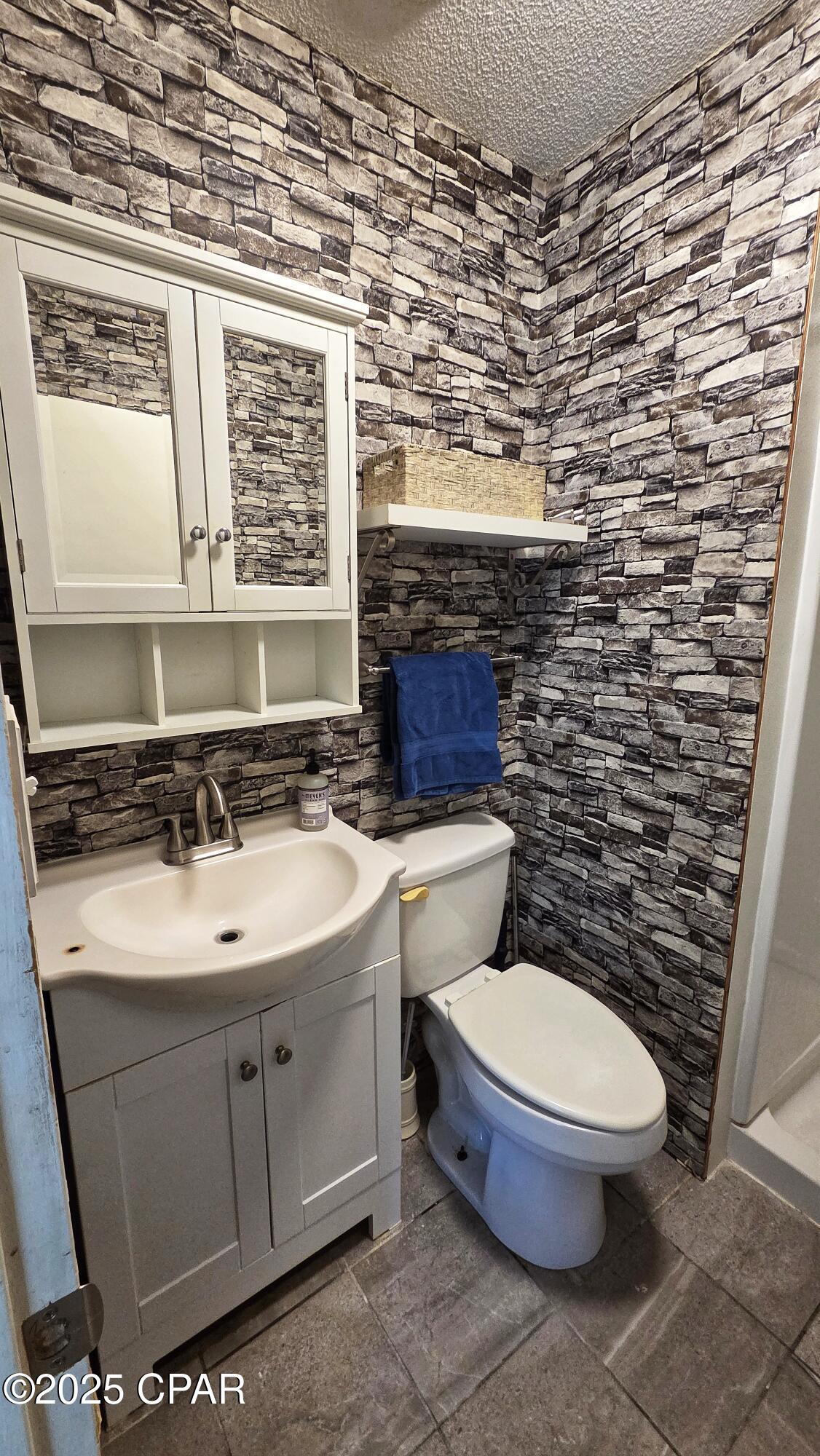 Image 24 For 1556 Cherry Street