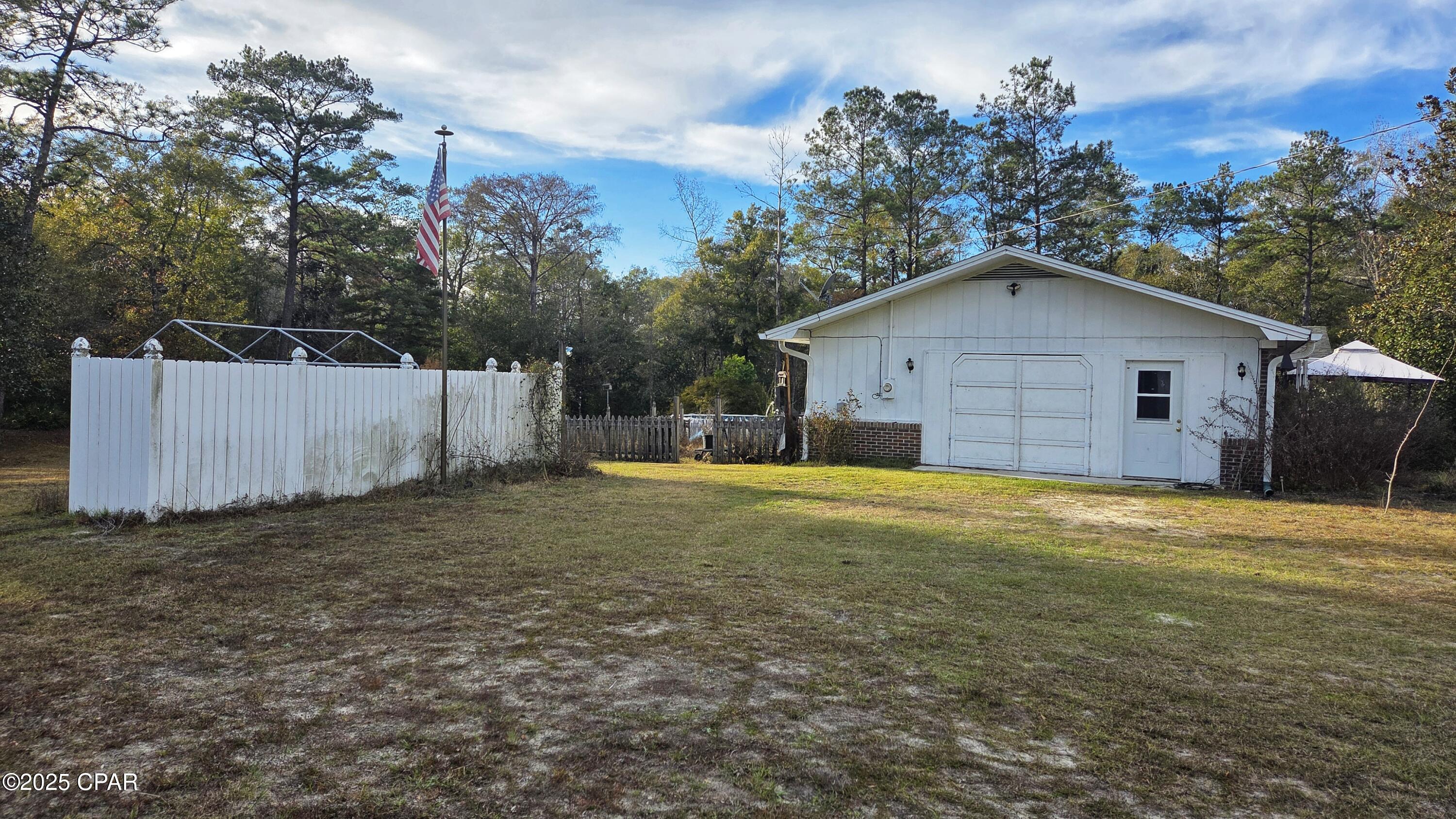 Homes for sale in Ponce De Leon, FL | 1556 Cherry St, Ponce De Leon, FL 32455 | MLS# 782766