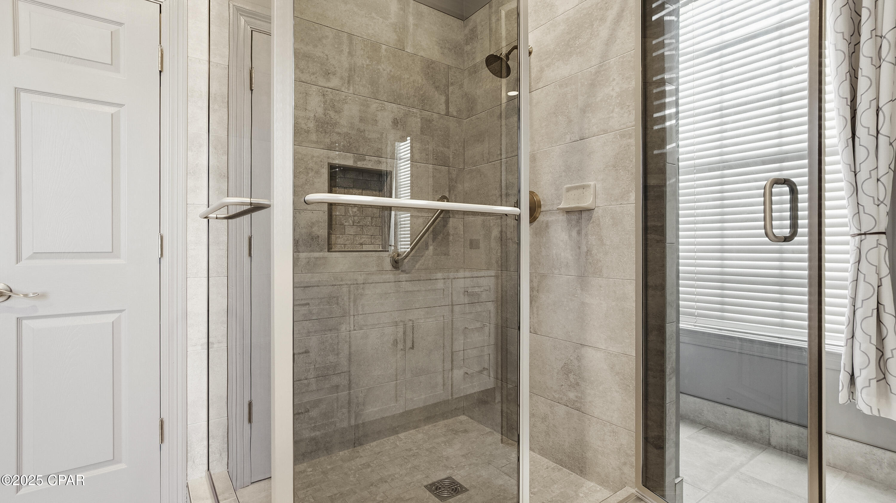 Image 42 For 602 Wood Trail