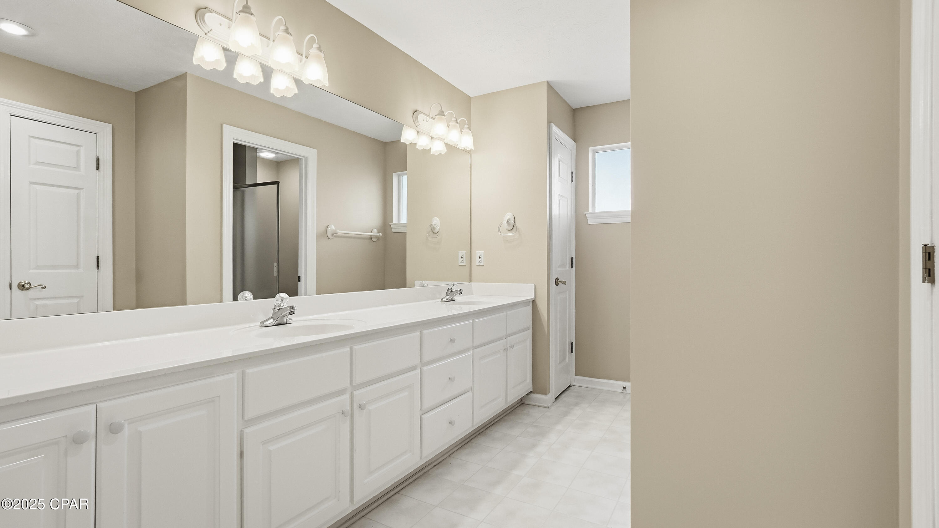 Image 54 For 602 Wood Trail