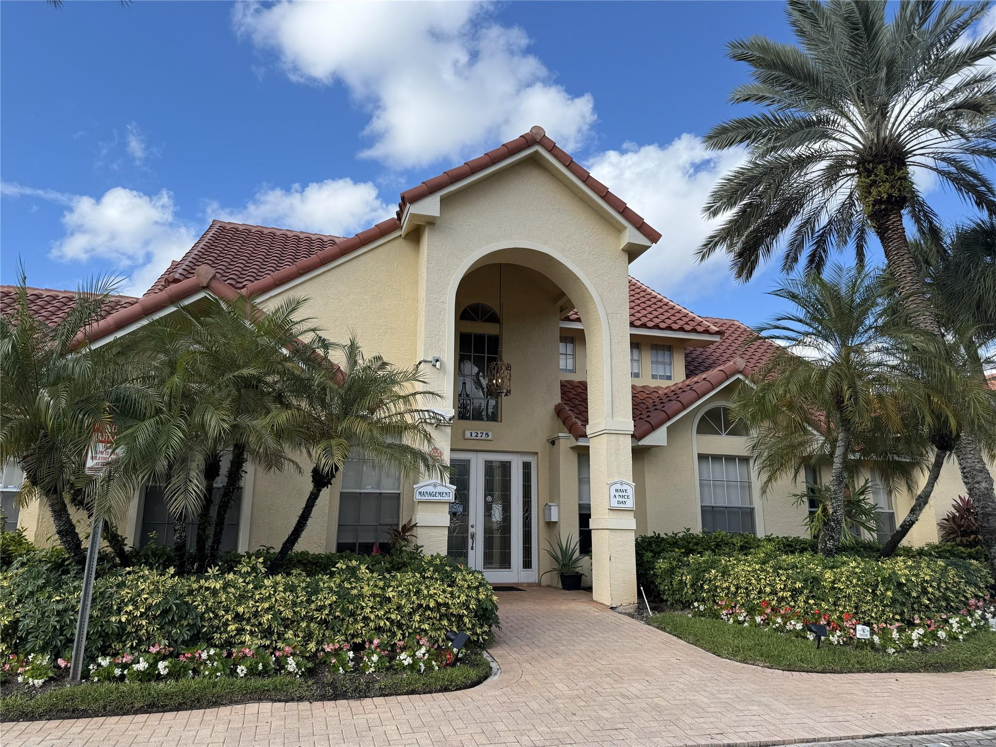Royal Poinciana Condo