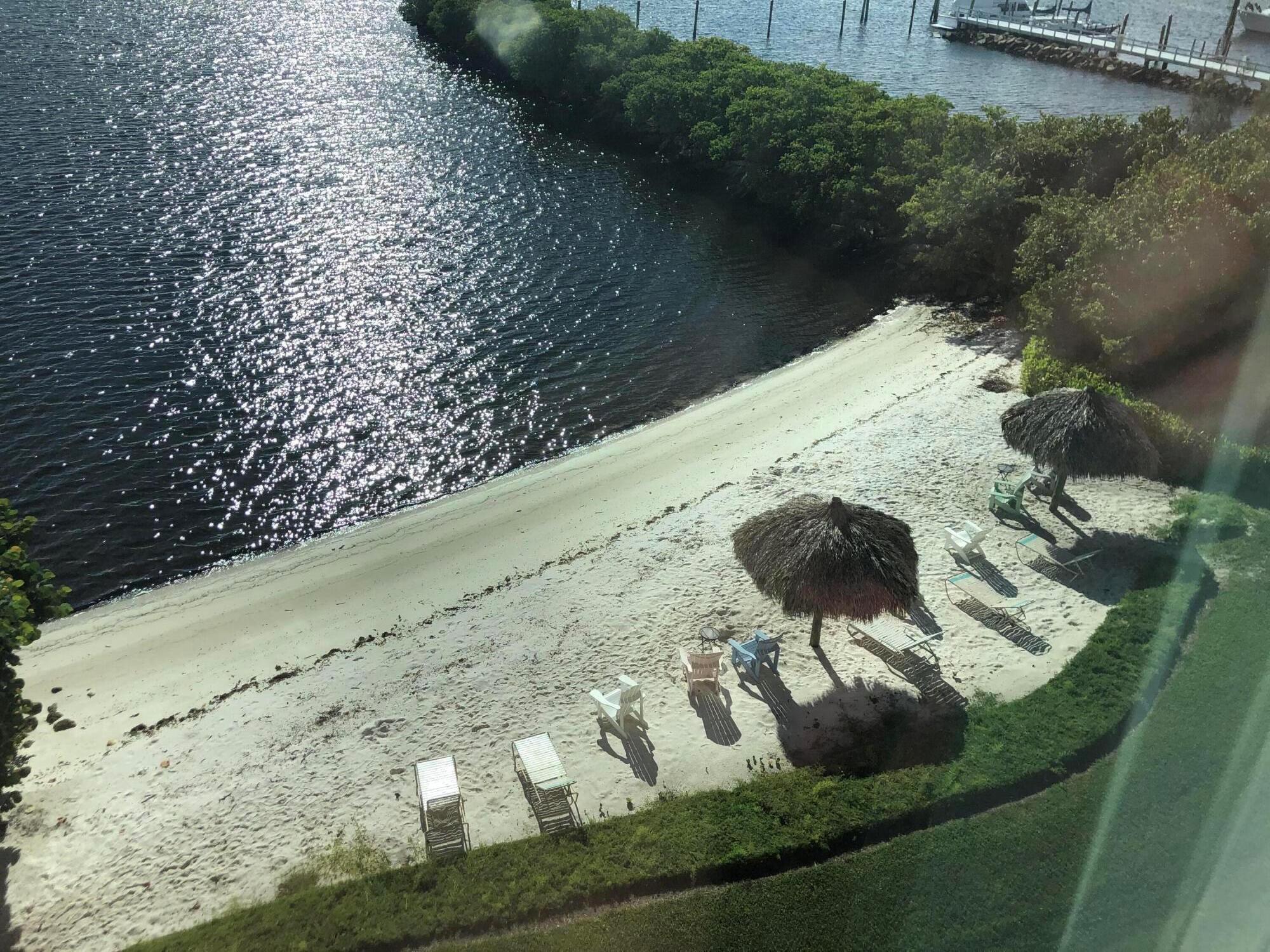 Hypoluxos Mariners Cay Co