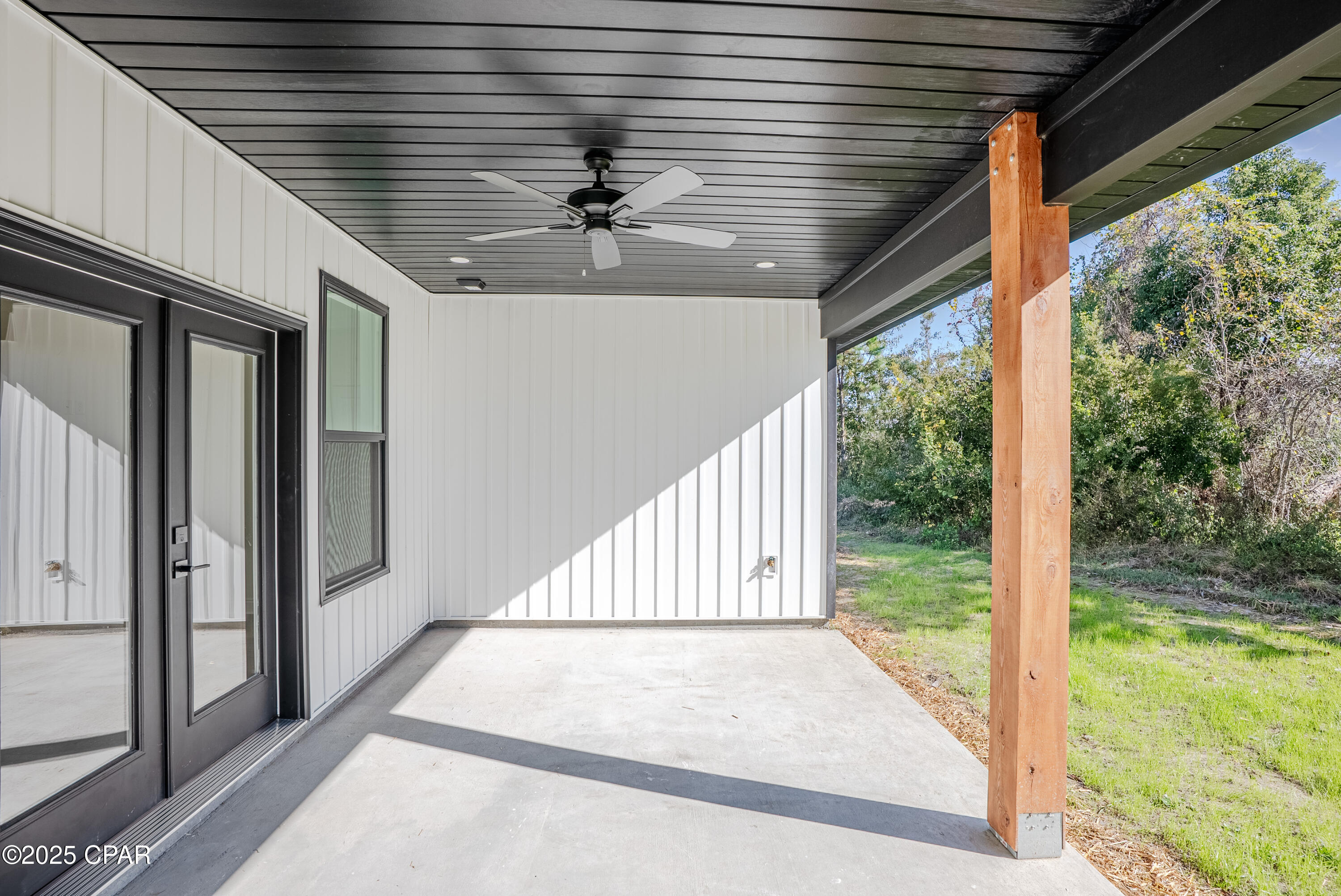 Image 10 For 319 35th Court