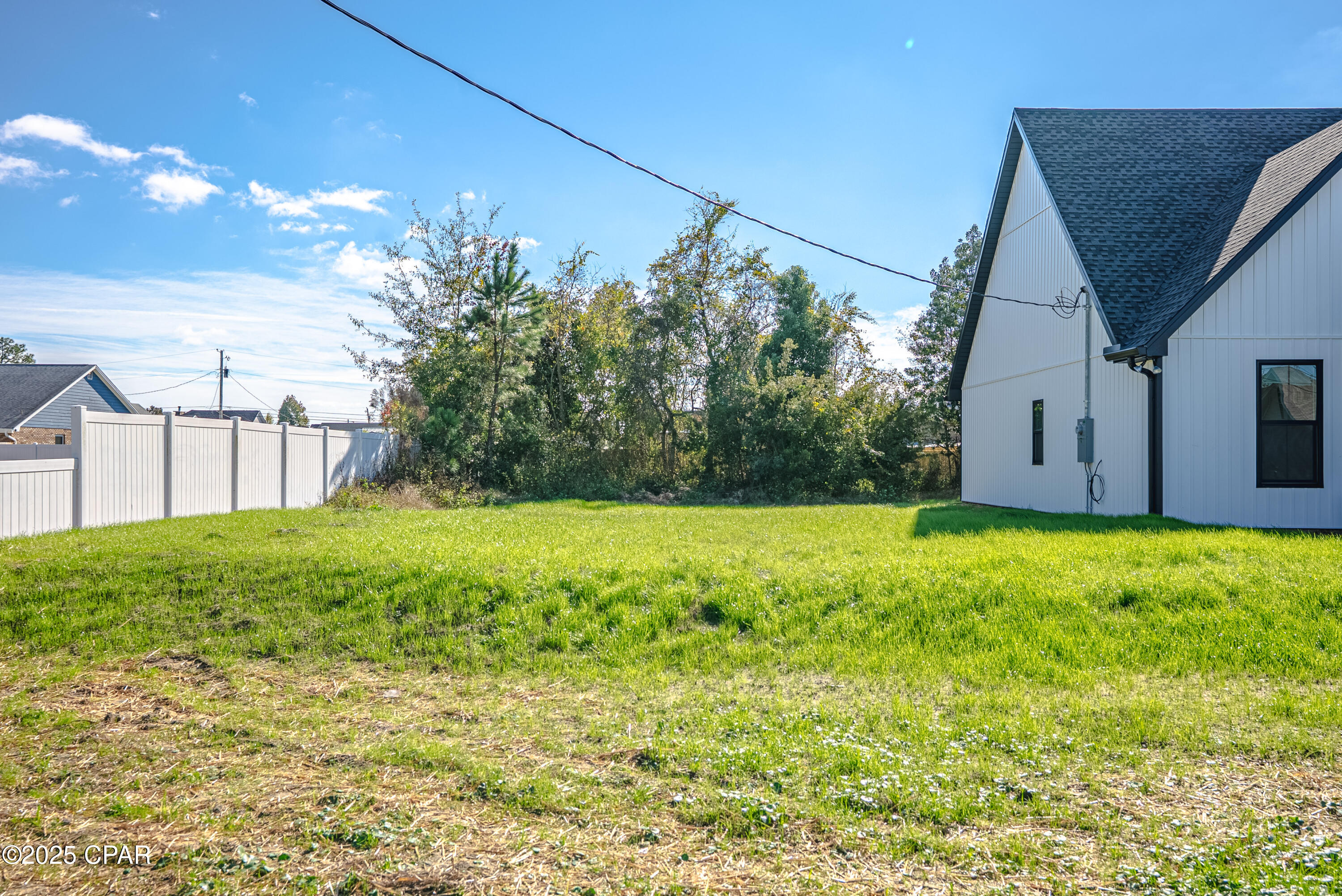 Image 17 For 319 35th Court