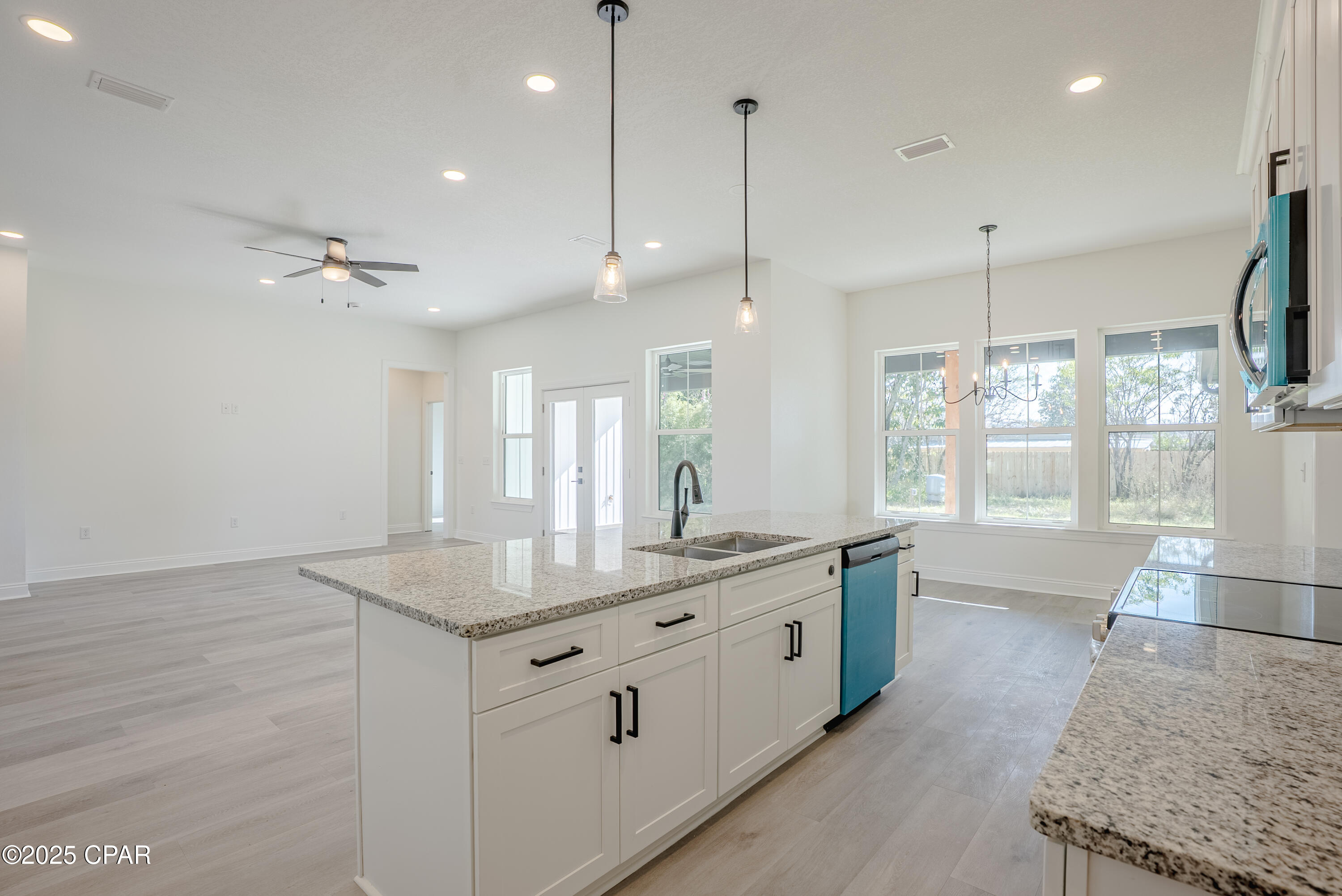 Image 22 For 319 35th Court