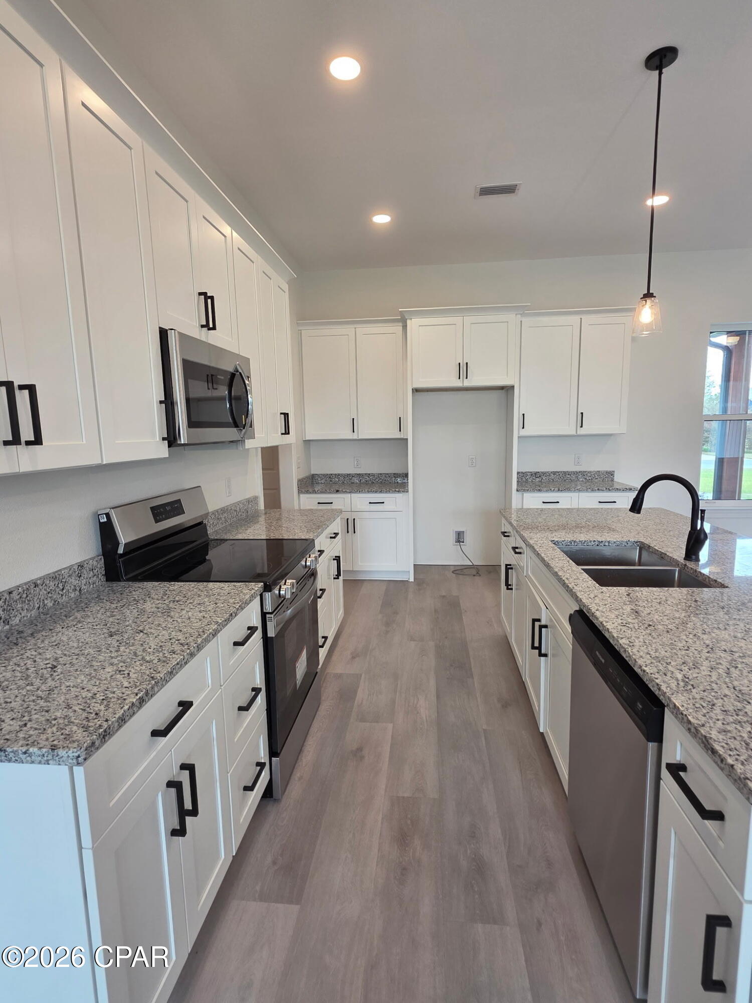 Image 28 For 319 35th Court