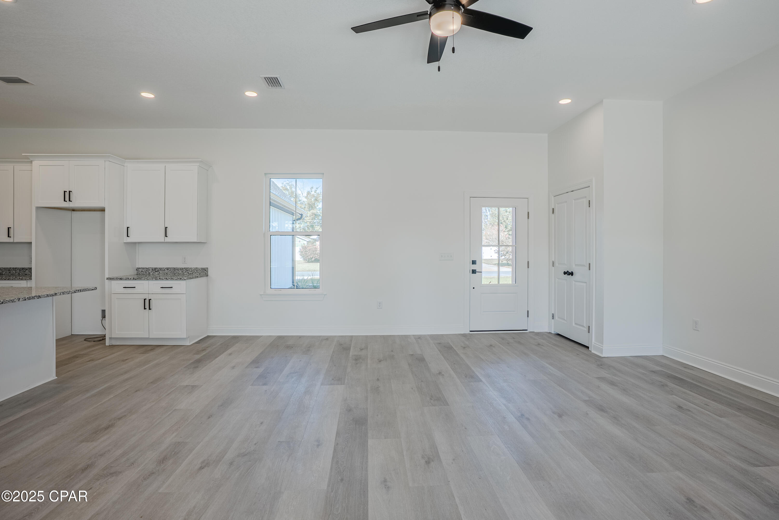 Image 34 For 319 35th Court