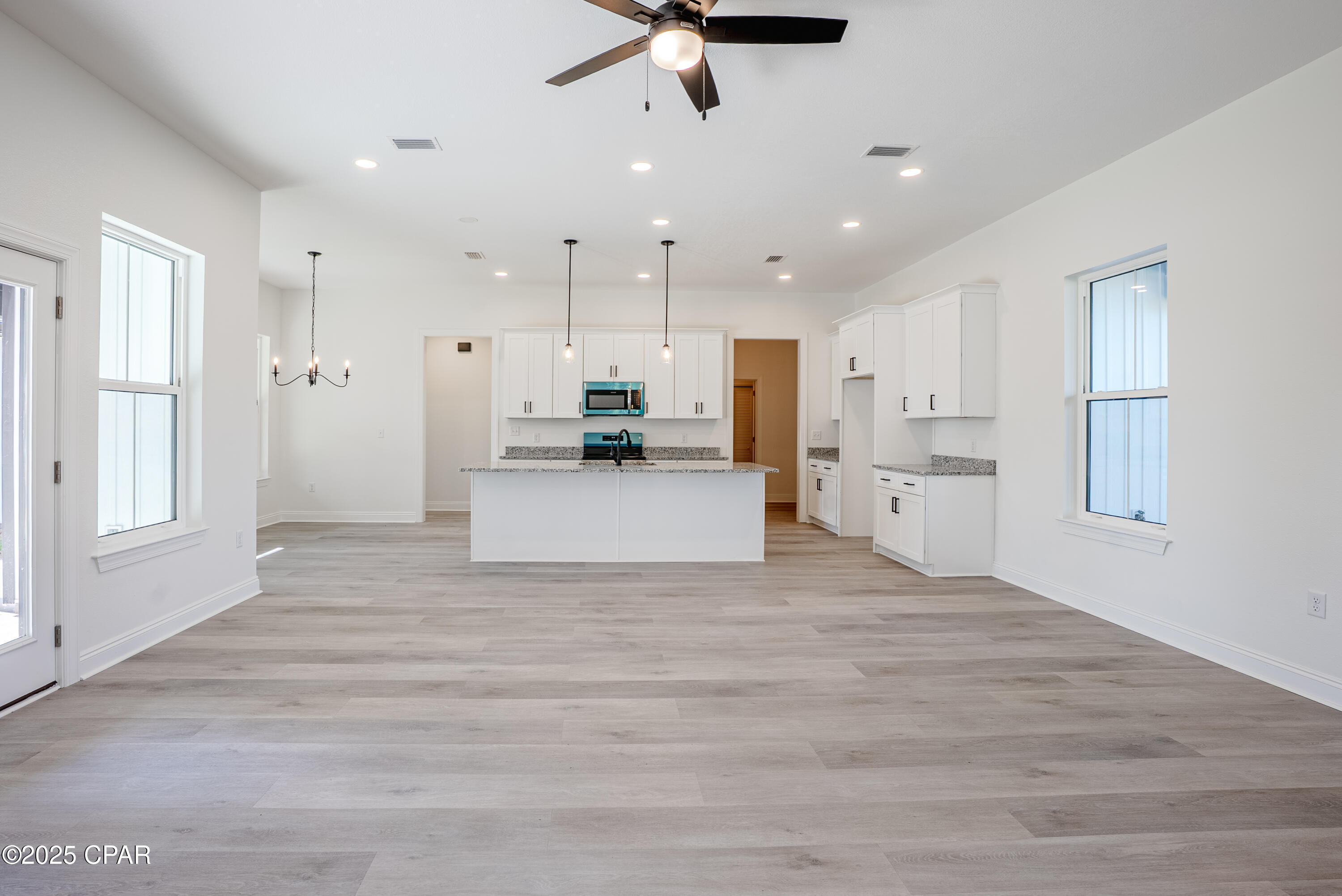 Image 36 For 319 35th Court