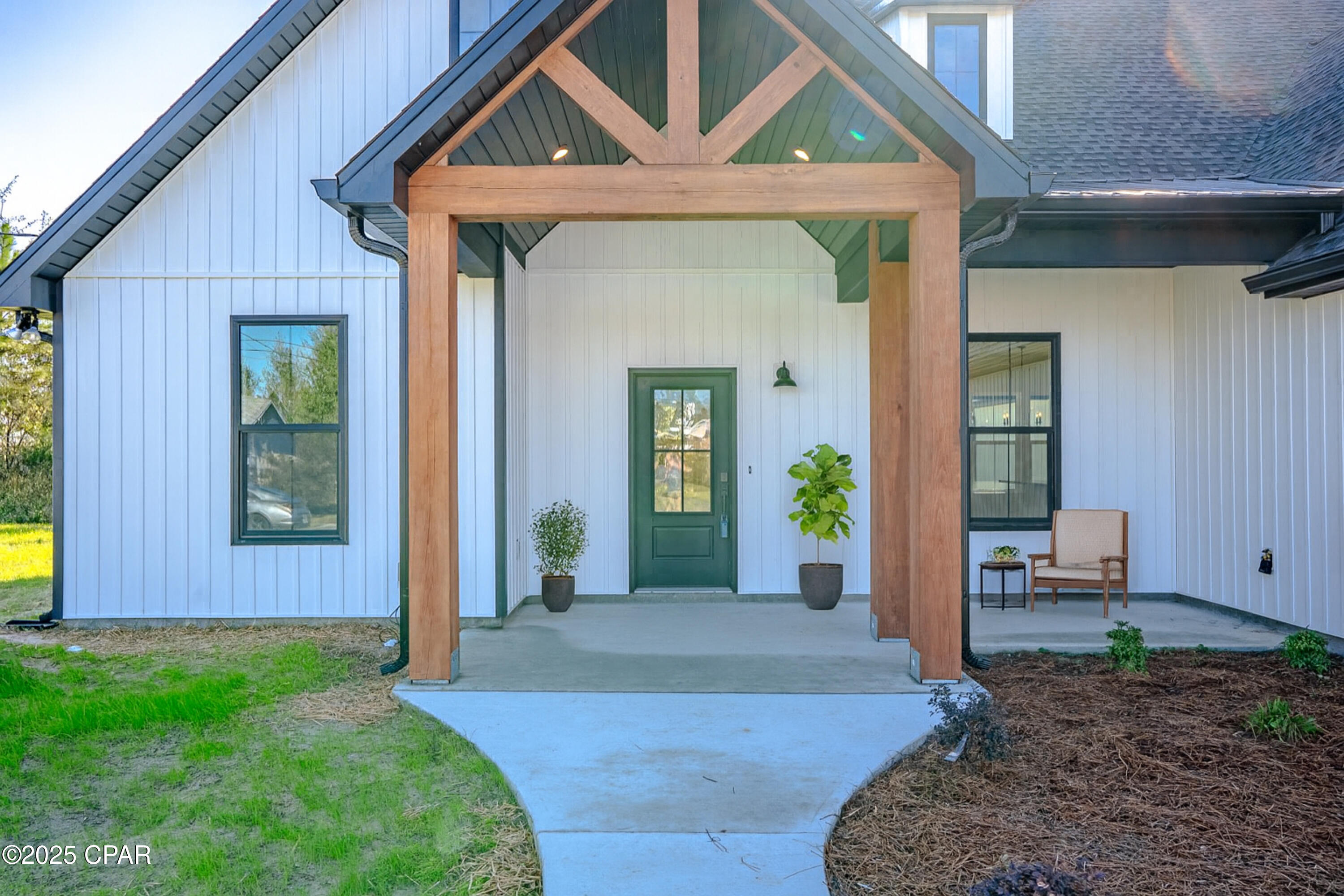 Image 4 For 319 35th Court