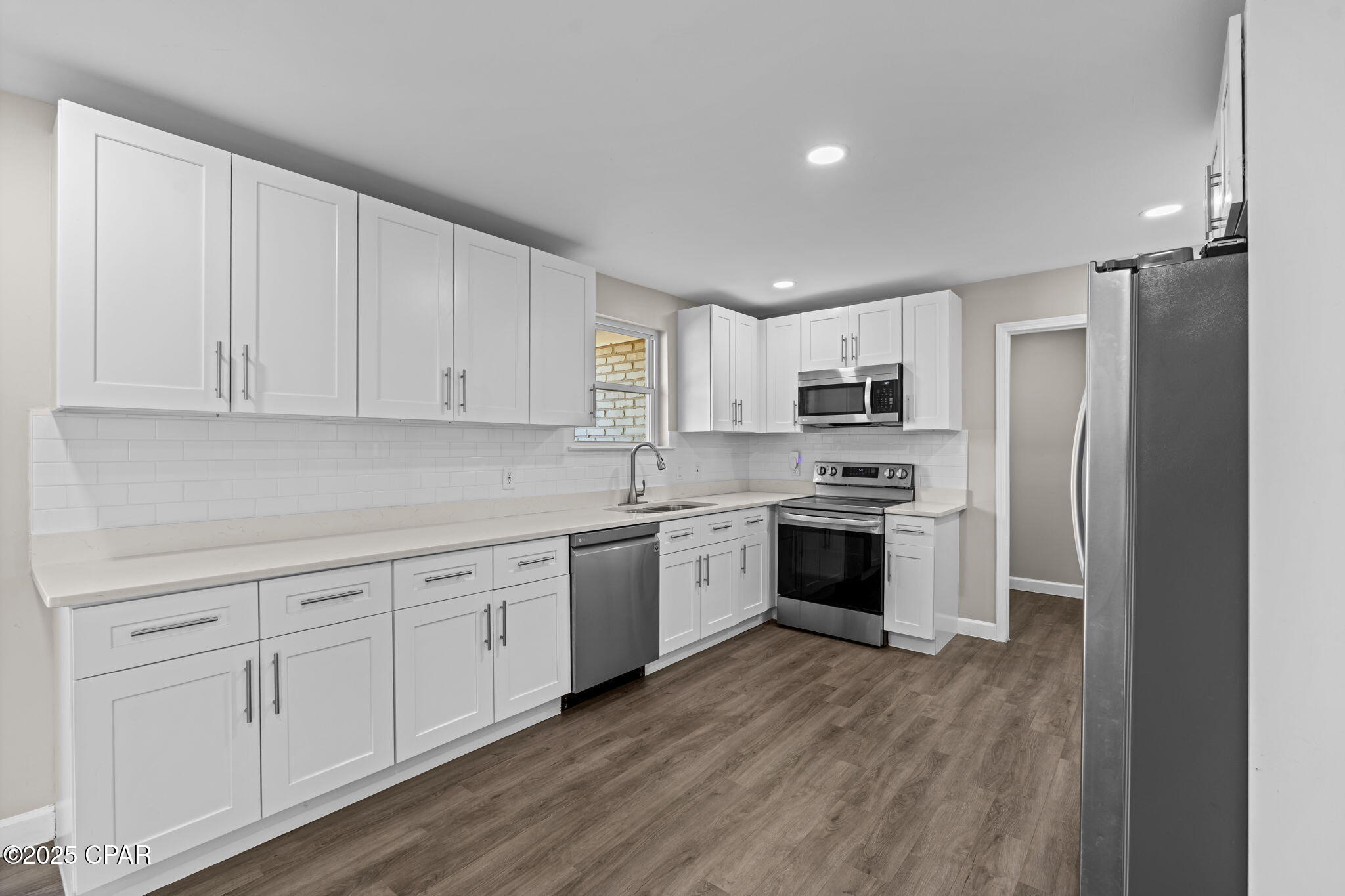 Image 11 For 4109 Sue Lane