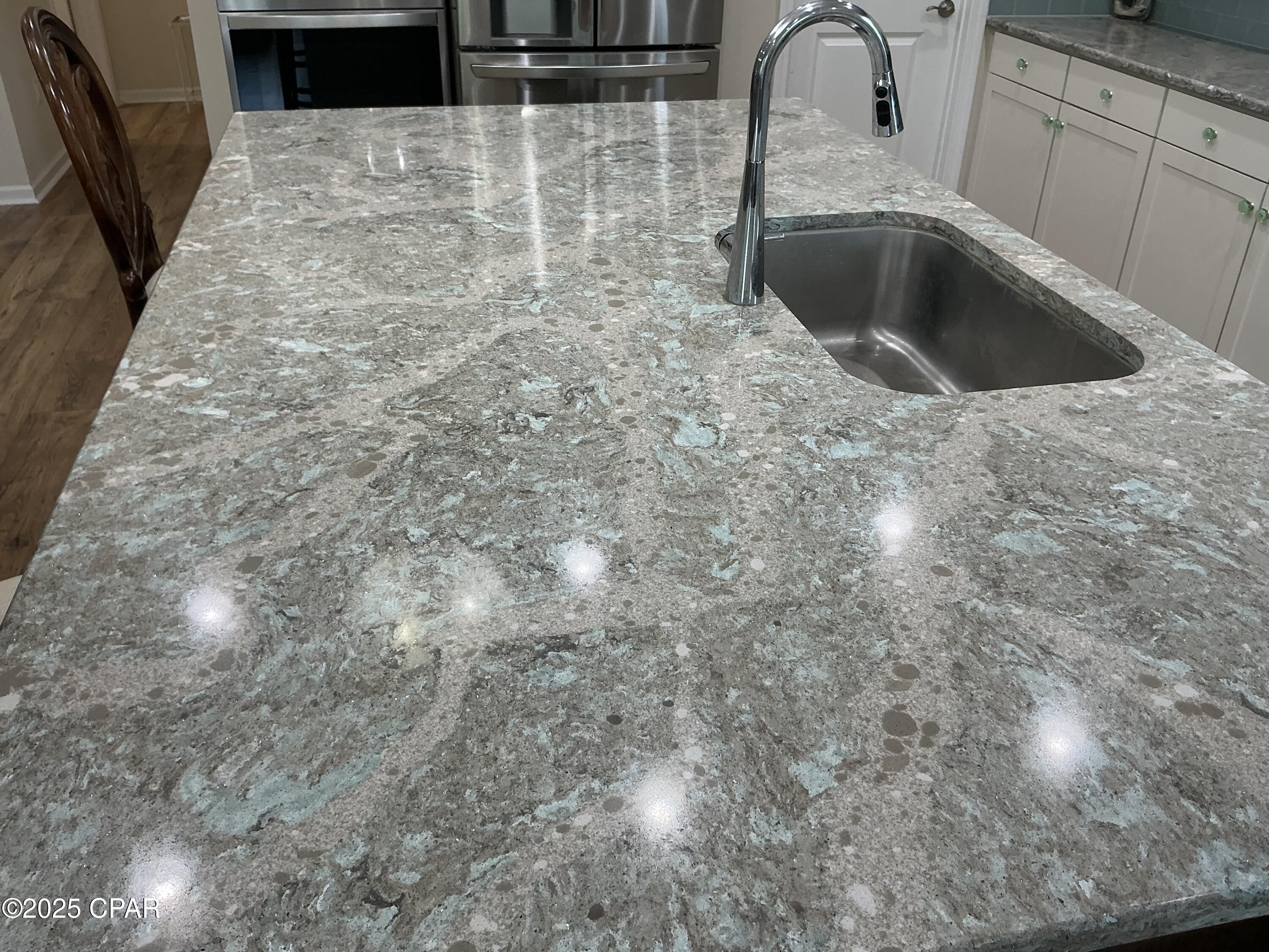 Image 17 For 8340 Fins Up Court