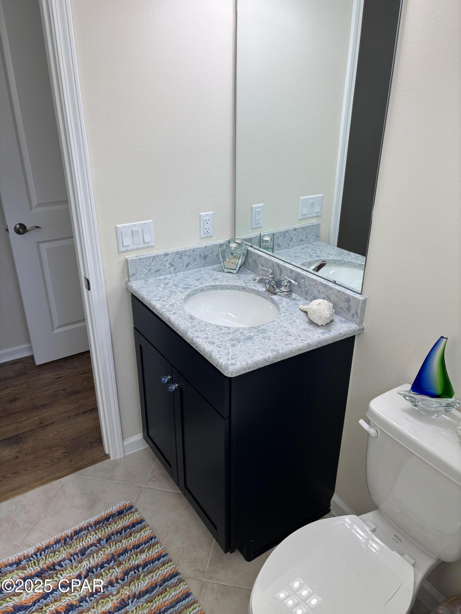 Image 32 For 8340 Fins Up Court