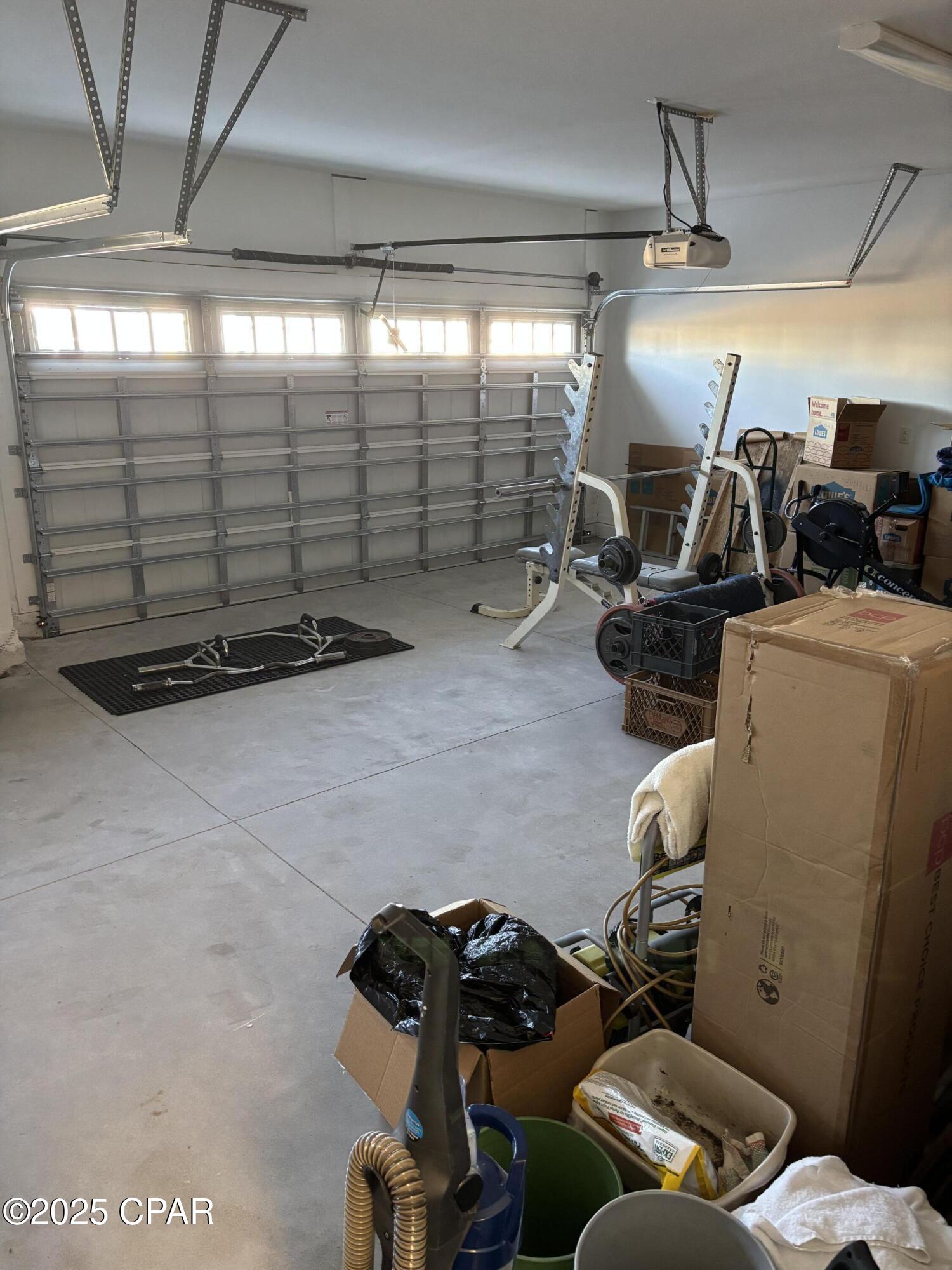 Image 35 For 8340 Fins Up Court