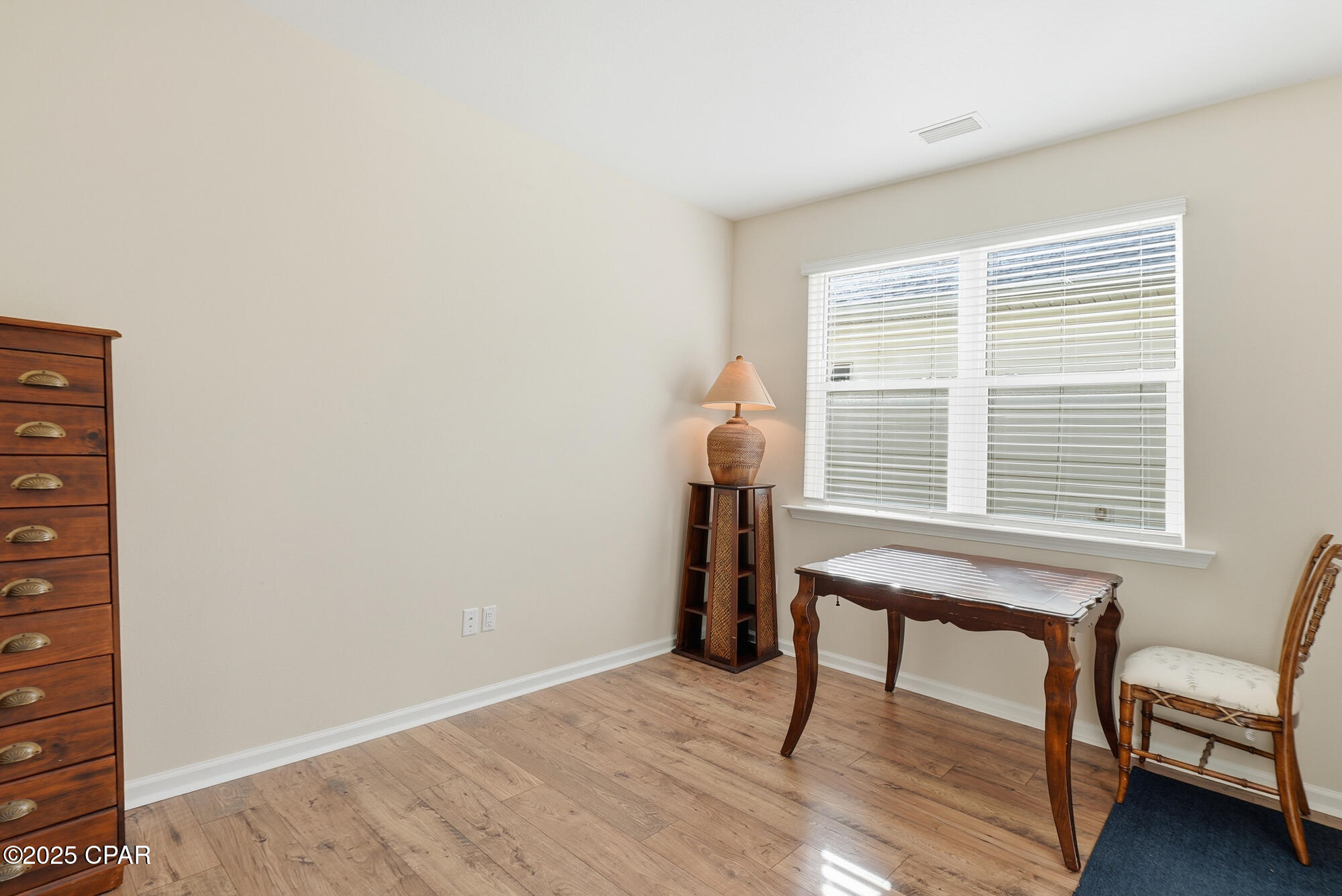 Image 5 For 8340 Fins Up Court