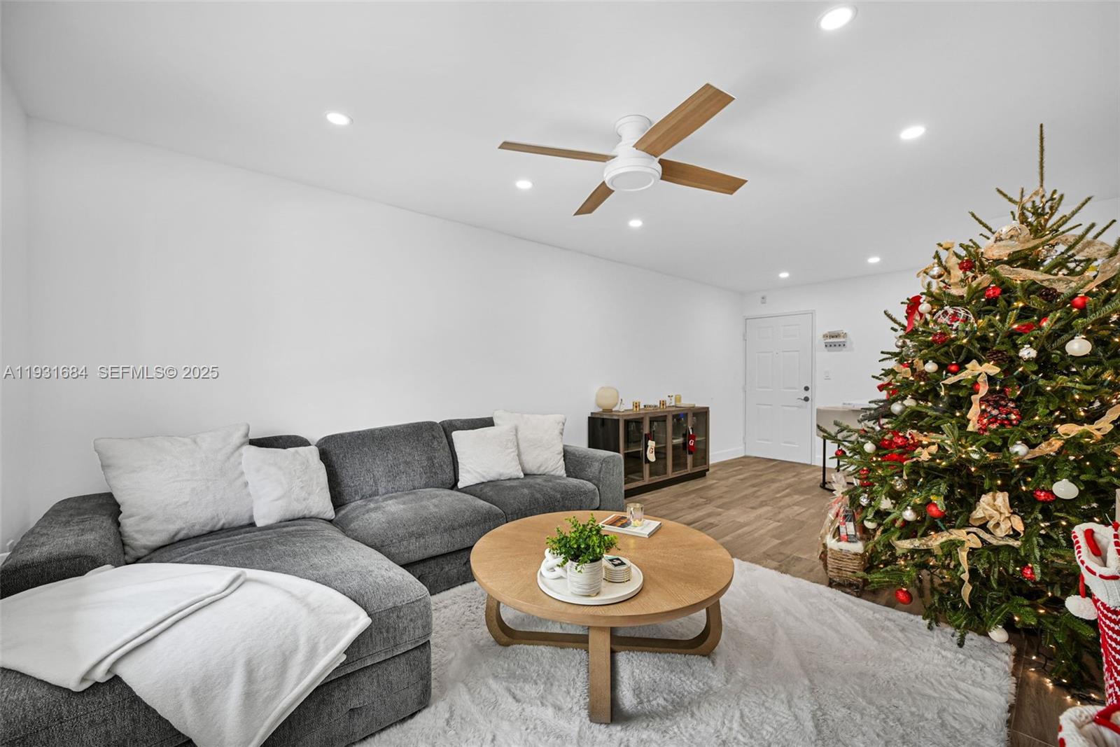 Homes for sale in Pinecrest, FL | 8609 Sw 68th Ct #24, Pinecrest, FL 33156 | MLS# A11931684