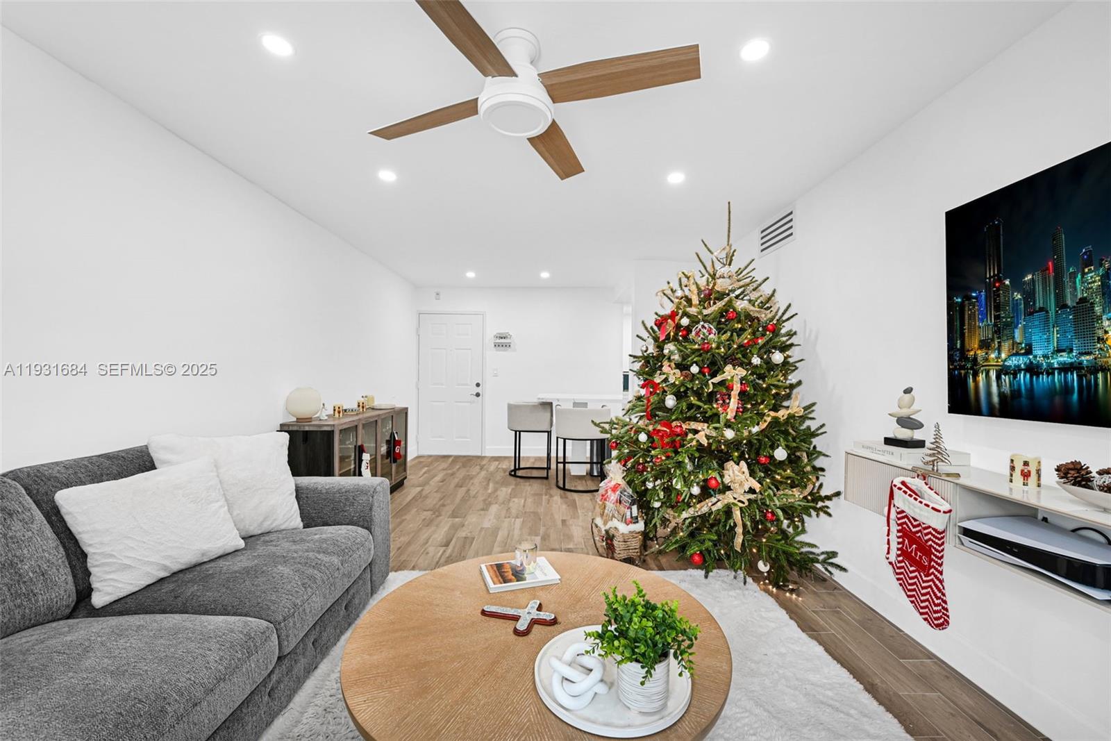 Homes for sale in Pinecrest, FL | 8609 Sw 68Th Ct #24, Pinecrest, FL 33156 | MLS# A11931684