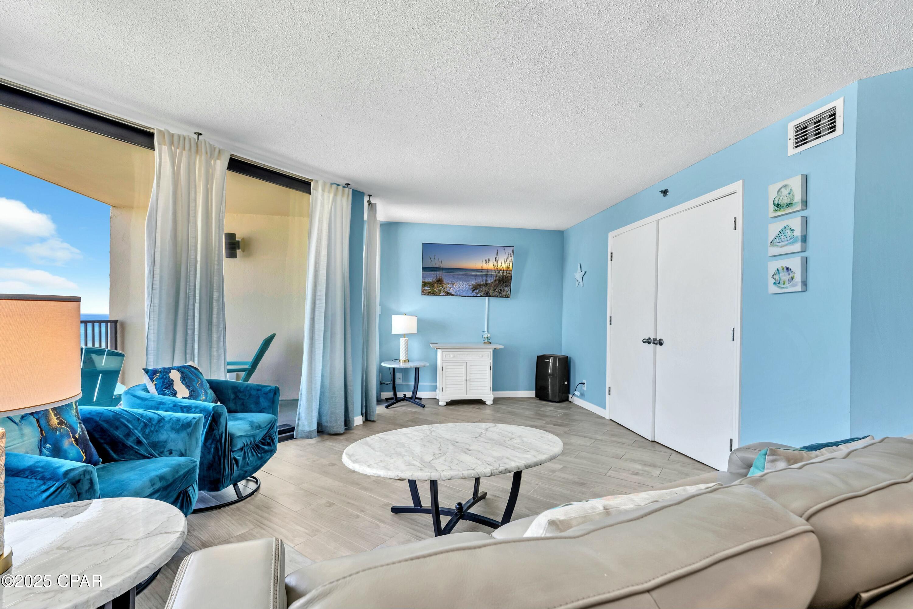 Image 11 For 9850 Thomas Drive 606w