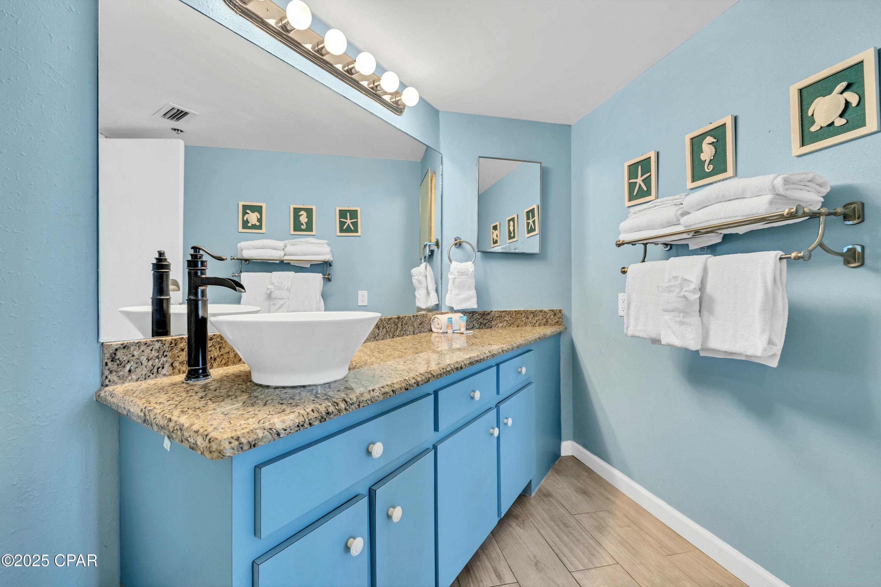 Image 20 For 9850 Thomas Drive 606w