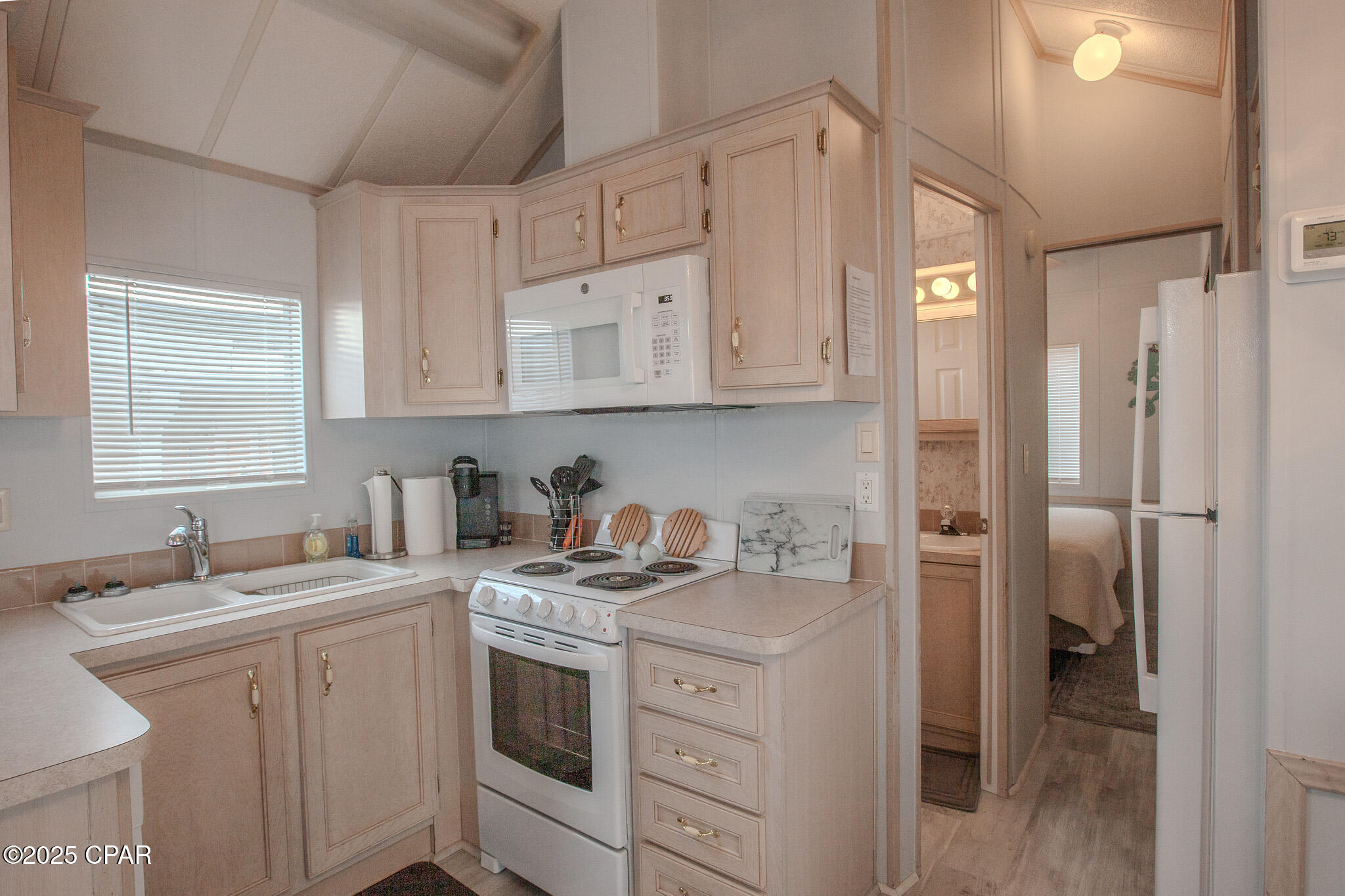 Image 12 For 1219 Thomas Drive 123