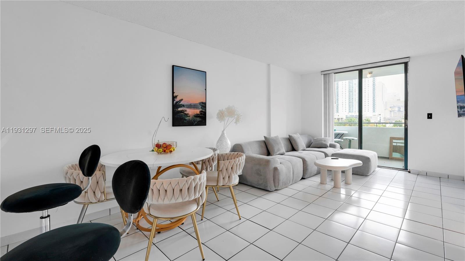 Rioplaza Condominium Sout