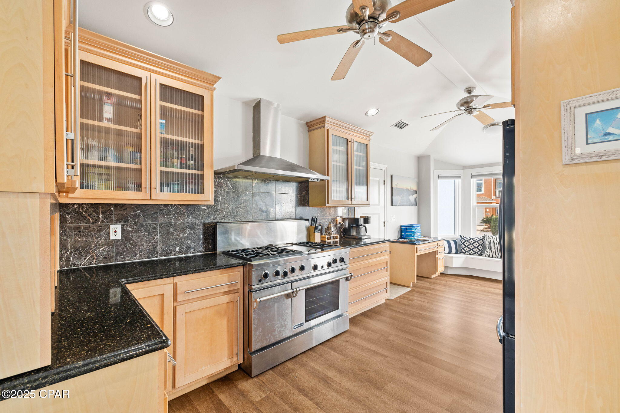 Image 10 For 20816 Front Beach Road