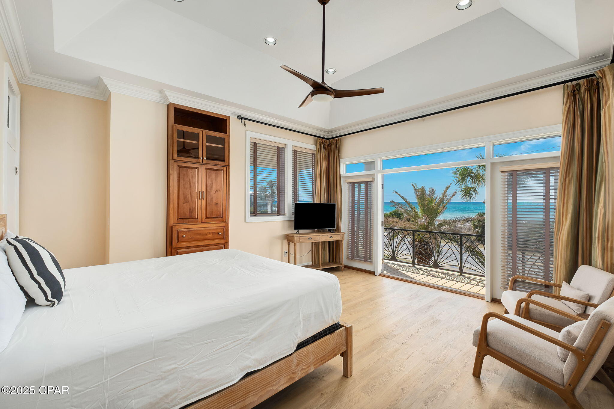 Image 35 For 20816 Front Beach Road