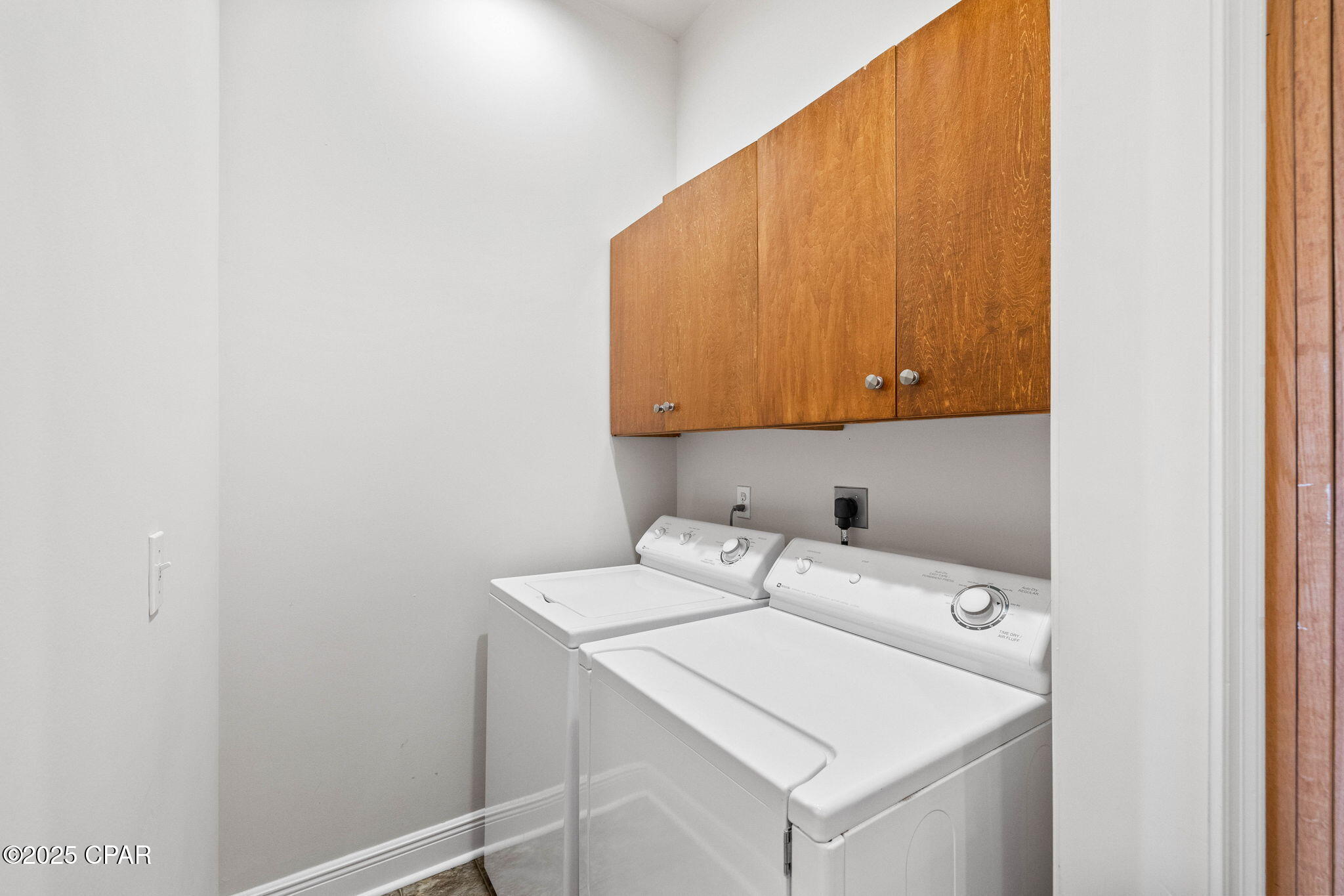 Image 42 For 20816 Front Beach Road