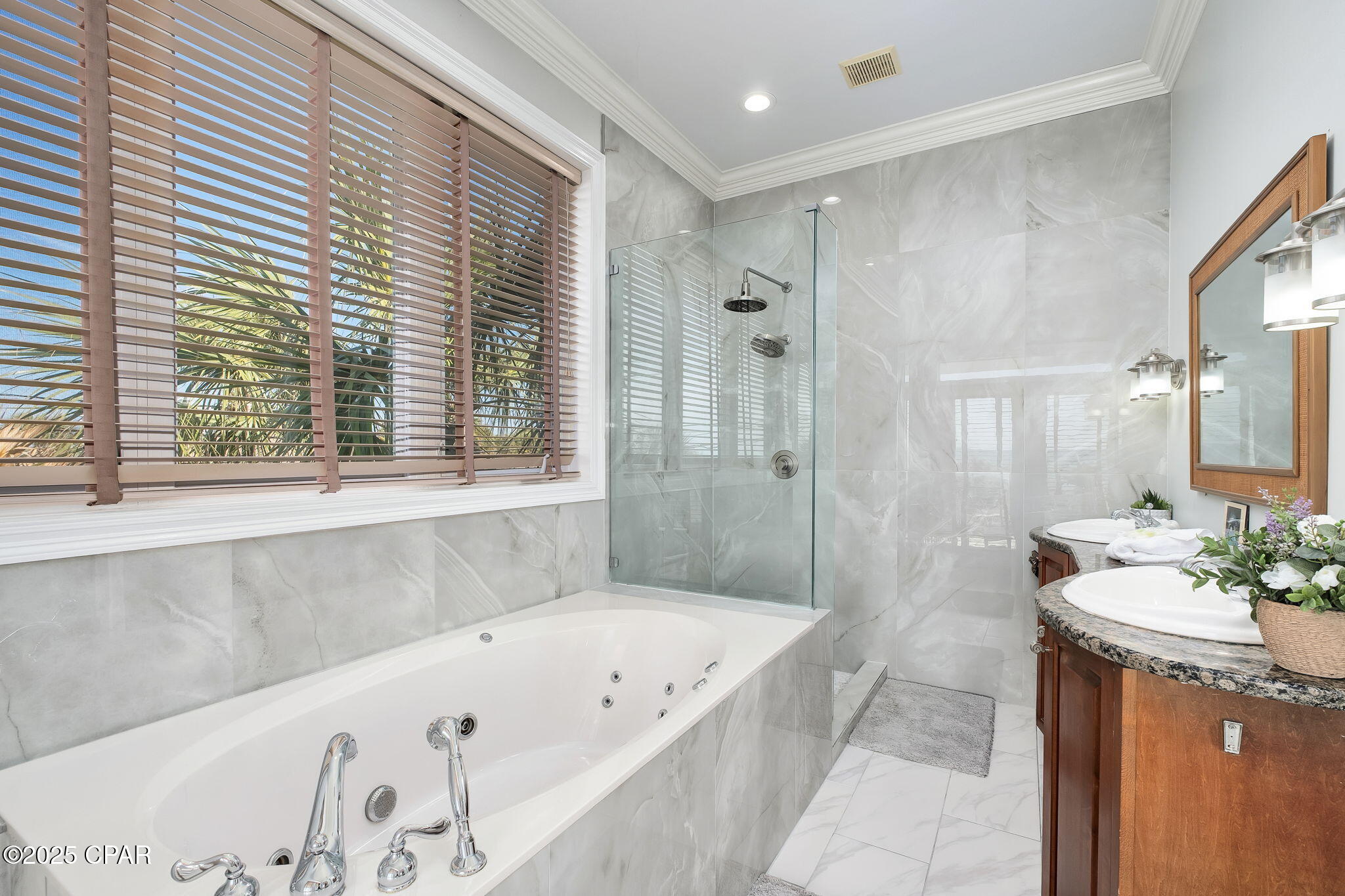 Image 44 For 20816 Front Beach Road