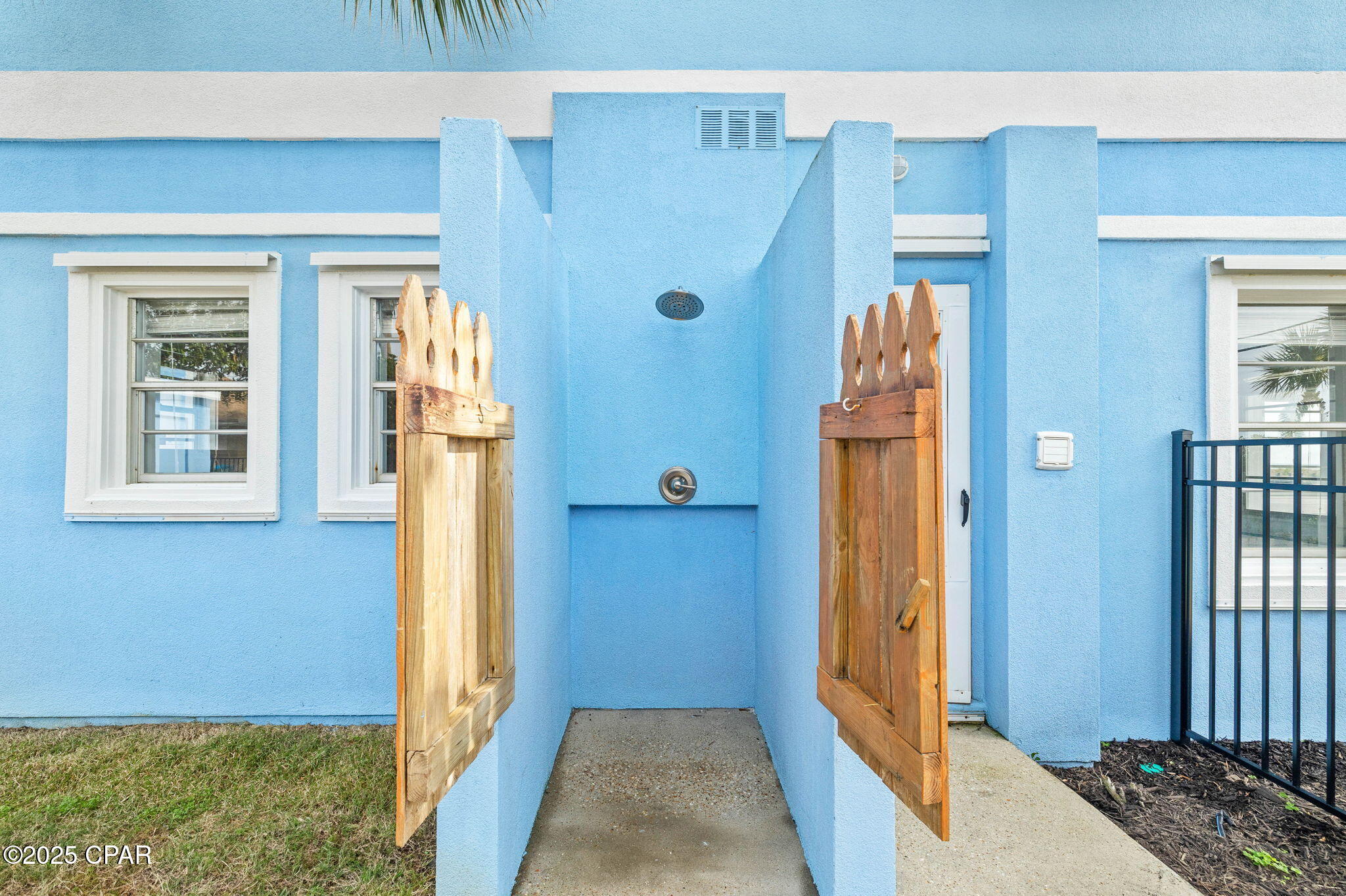 Image 59 For 20816 Front Beach Road