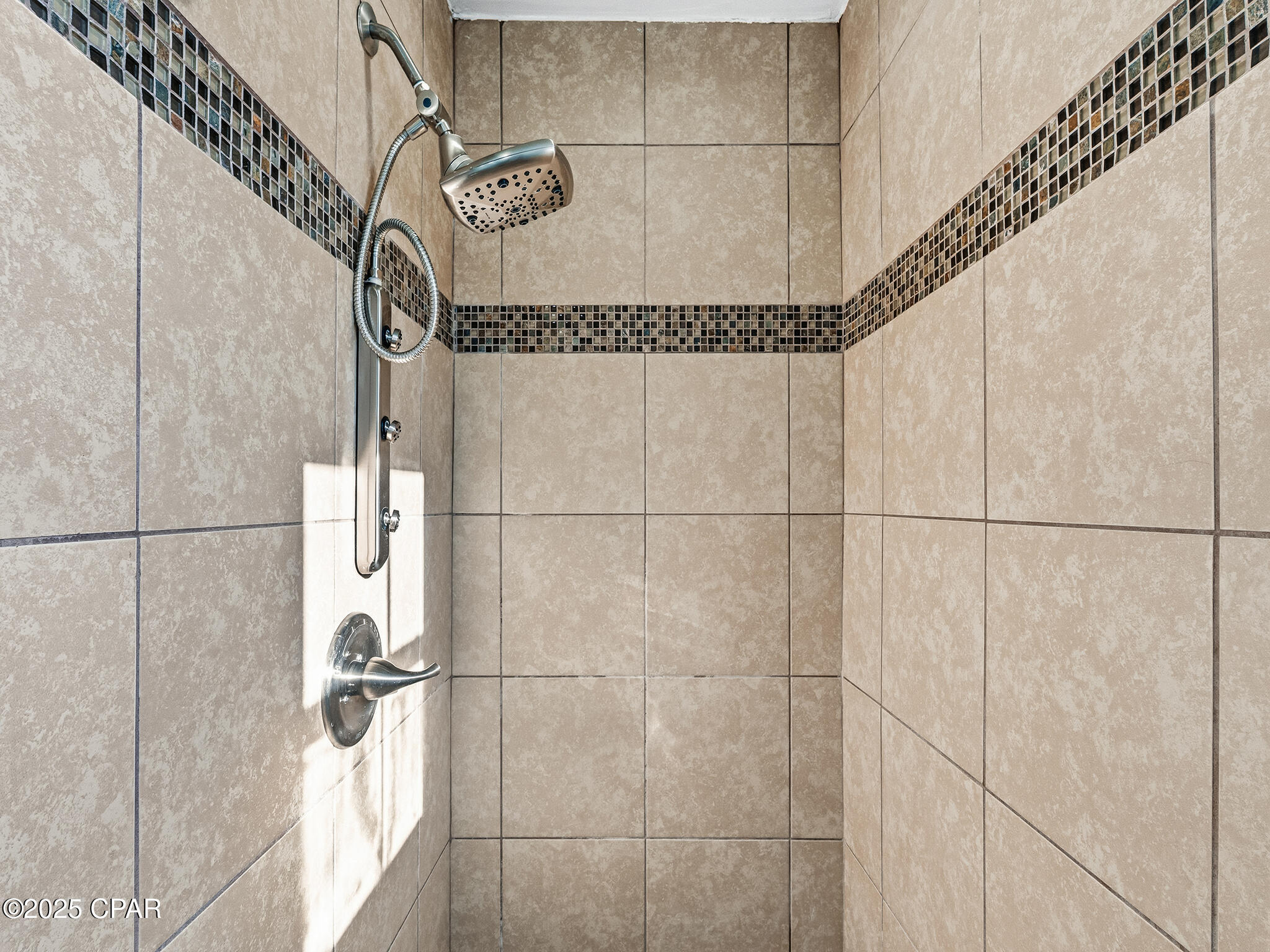 Image 10 For 133 Kilbourn Avenue