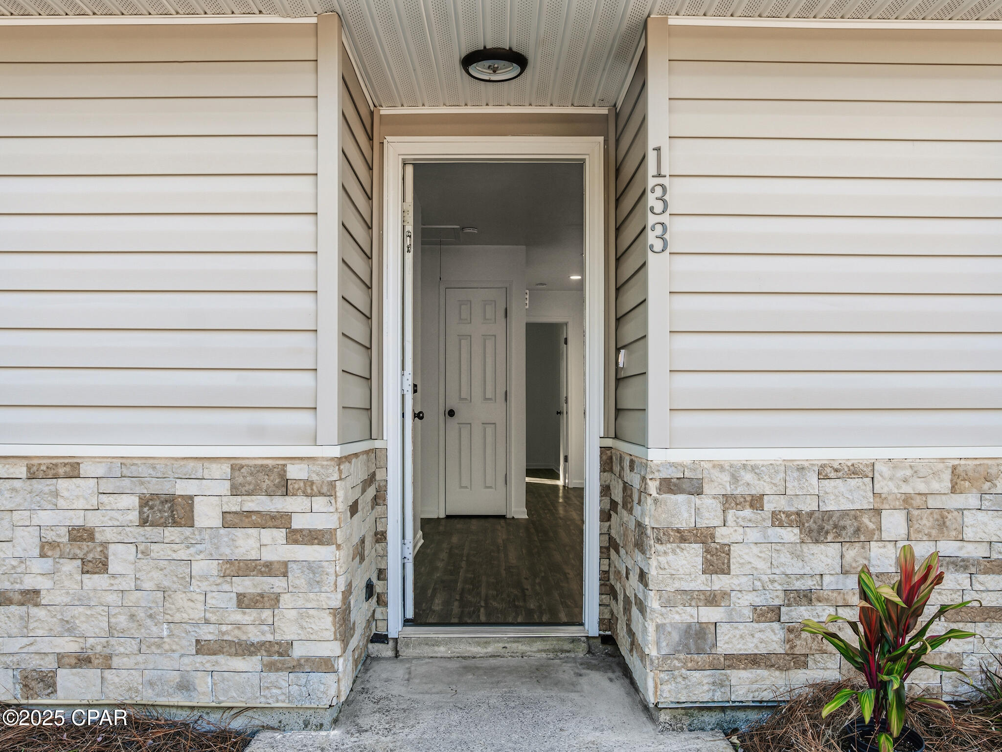 Image 2 For 133 Kilbourn Avenue