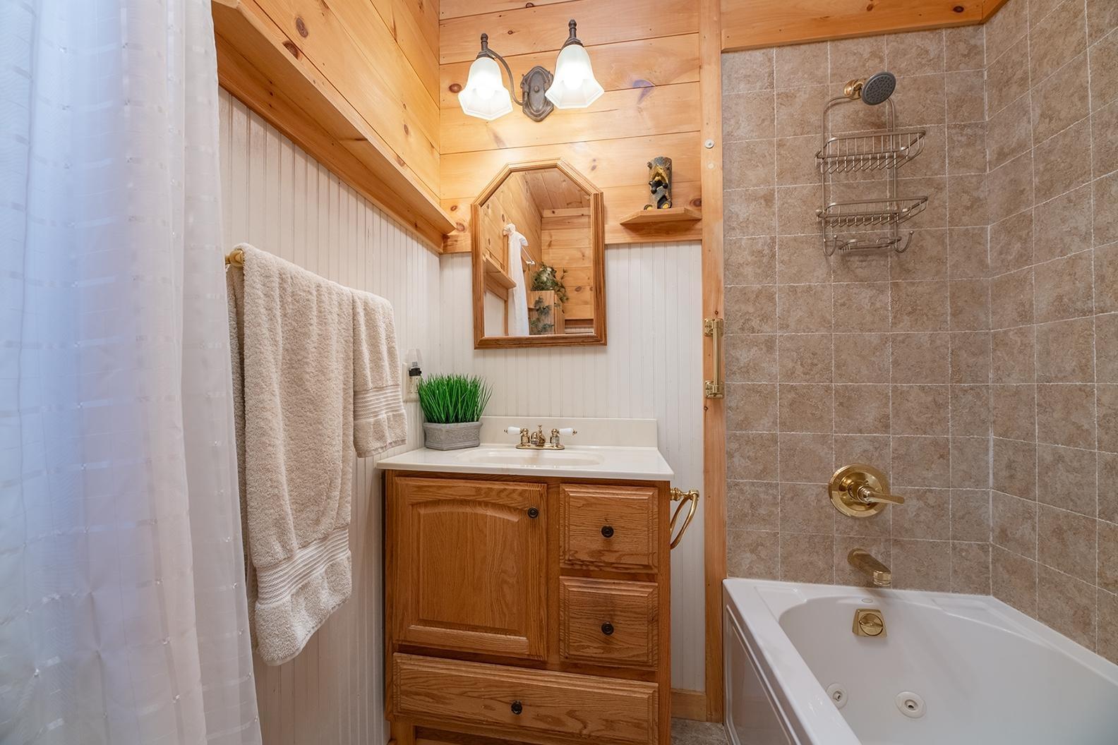 Undocumented Lake Property 4744 Bayview Dr Photo 11