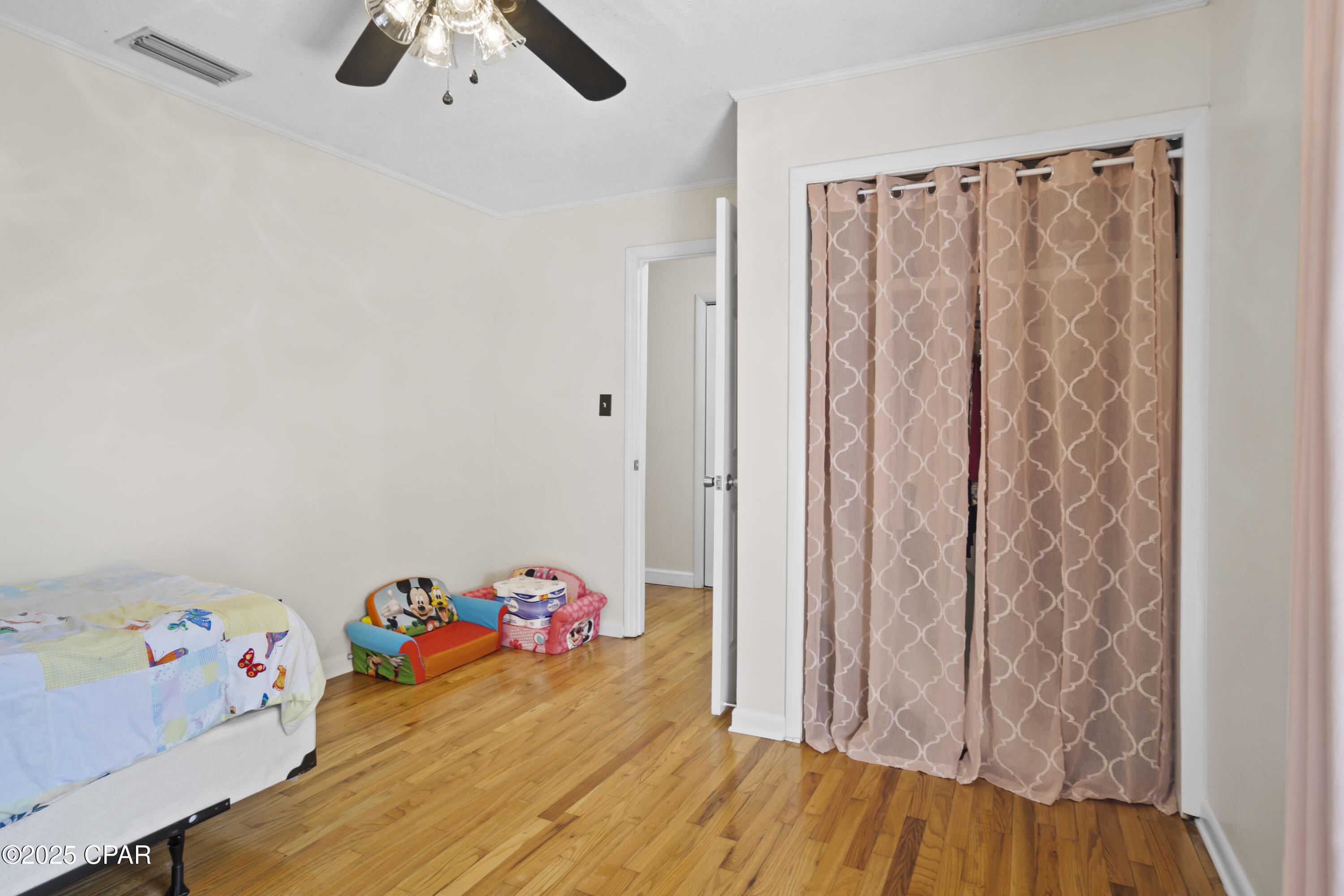 Image 21 For 585 Chigger Lane